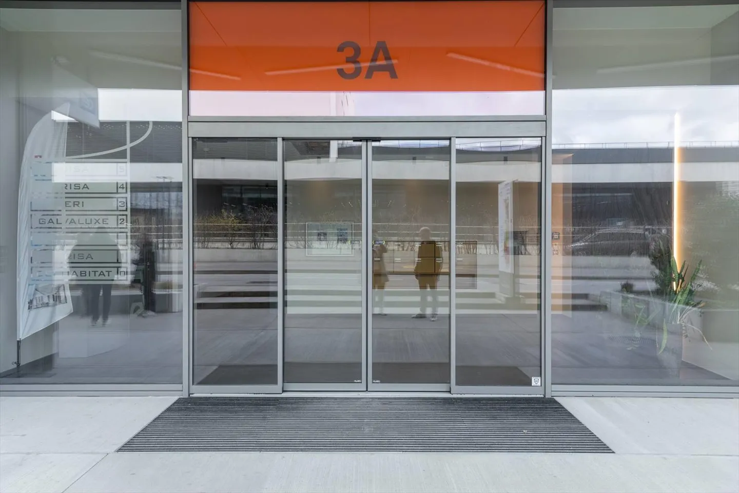 Magnifique surface de 1'430 m2 au 2ème étage d'un bâtiment moderne - Photo 11 sur 12