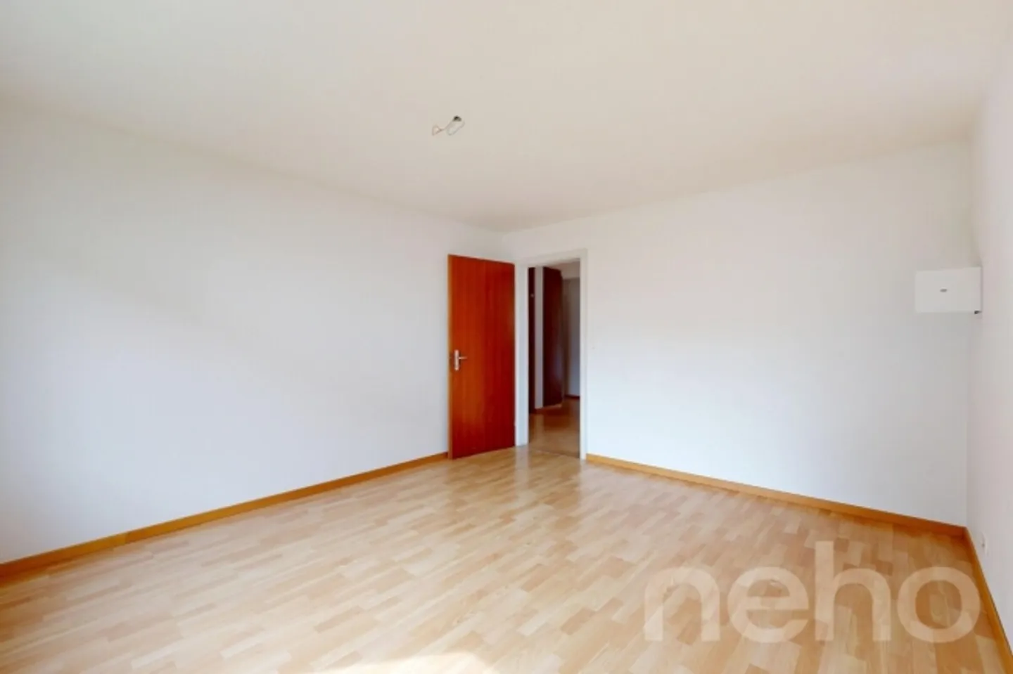 4.5-room apartment on the raised ground floor - sunny, quiet and central - Photo 8 of 12