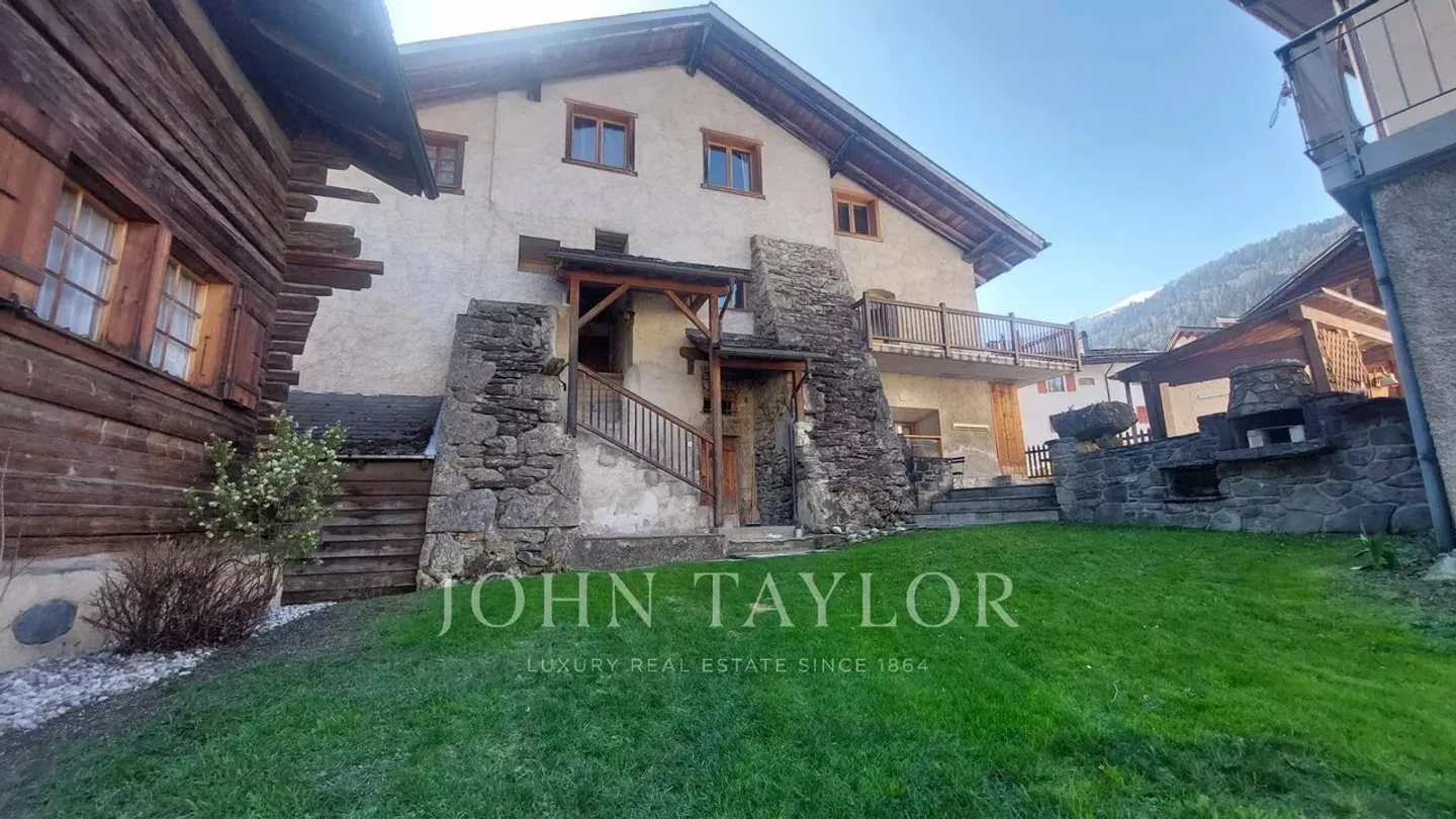 Occasione - Triplex con 4 camere da ristrutturare - Foto 8 di 11