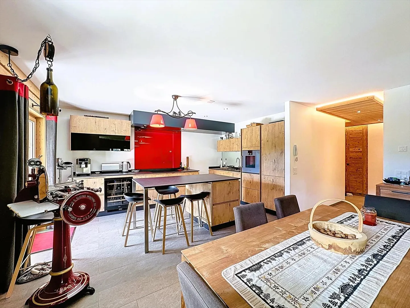 Magnifico appartamento di 4,5 locali con grande terrazza a Château-d'Oex - Foto 7 di 13