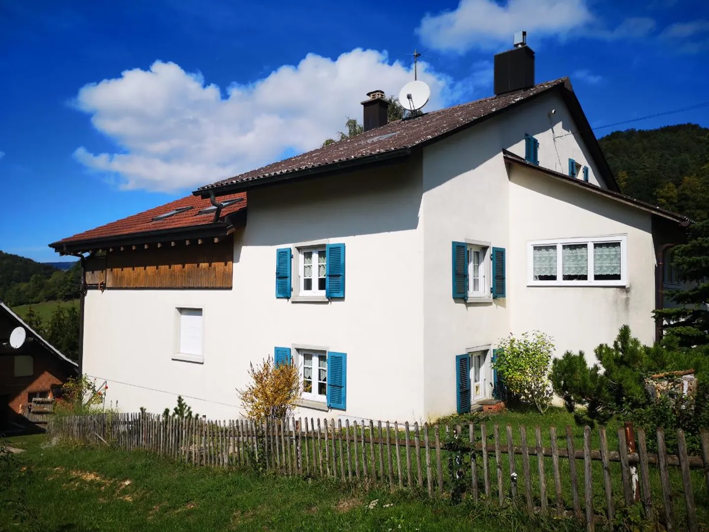 2.5 Room Attic Apartment - Photo 1 of 5