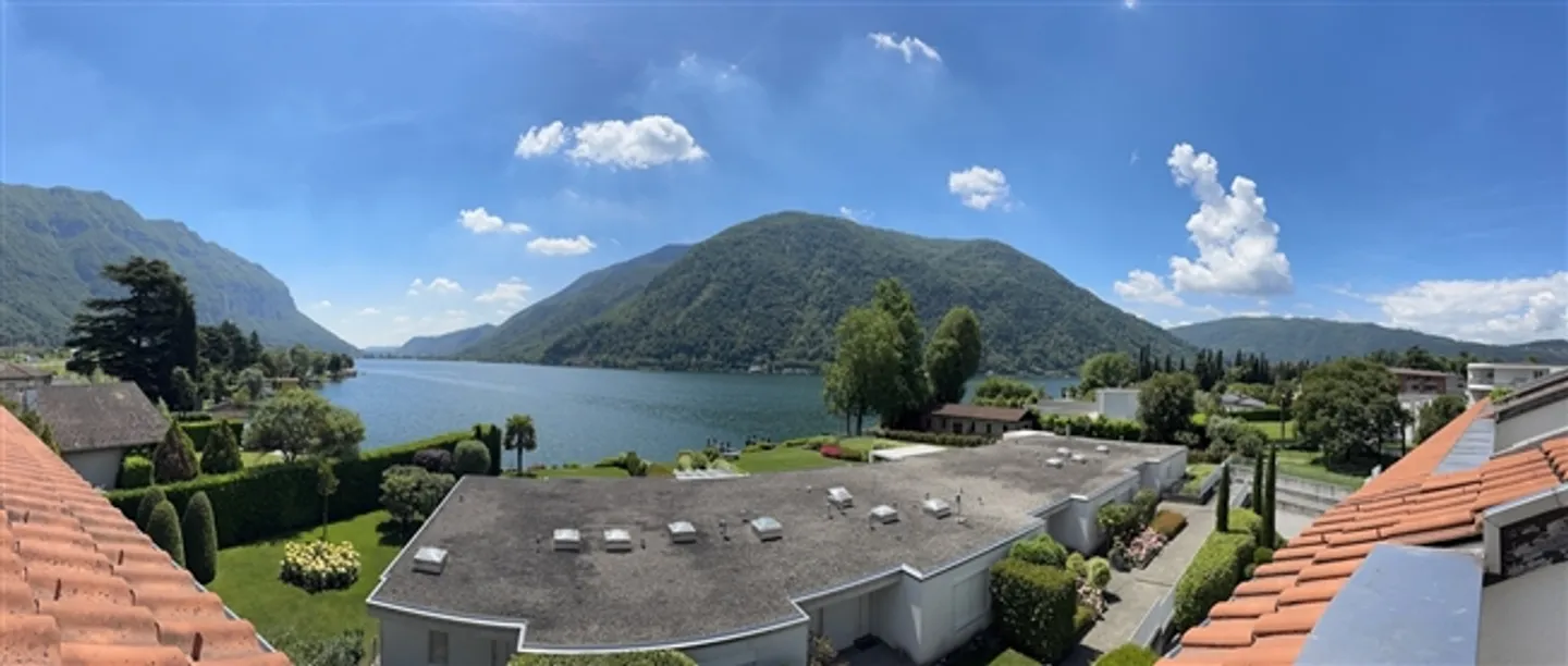 Elegant Penthouse with Guaranteed Privacy - Photo 4 of 20