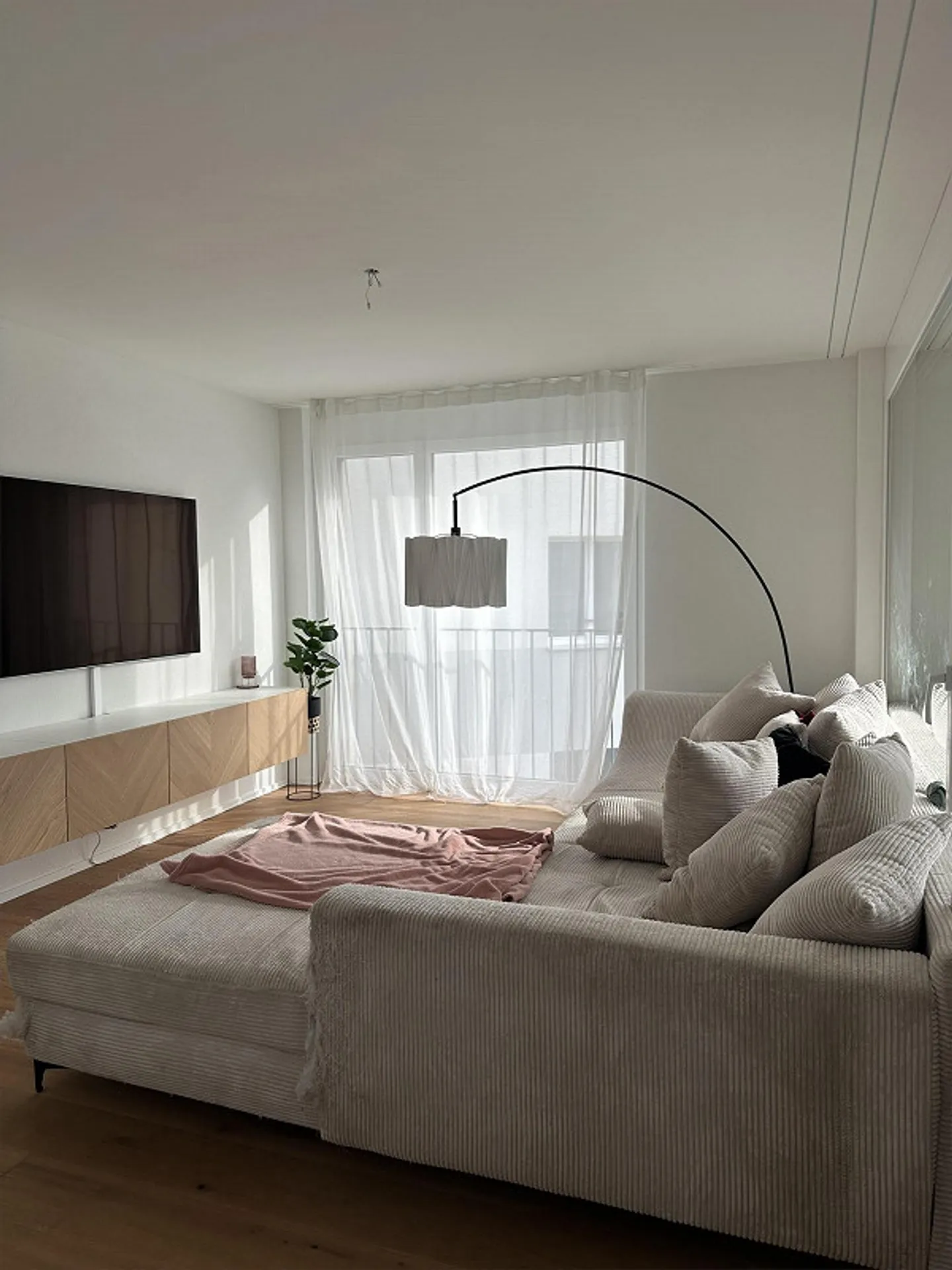 COPIA - Appartamento moderno di 4,5 stanze in standard di proprietà - Foto 3 di 12