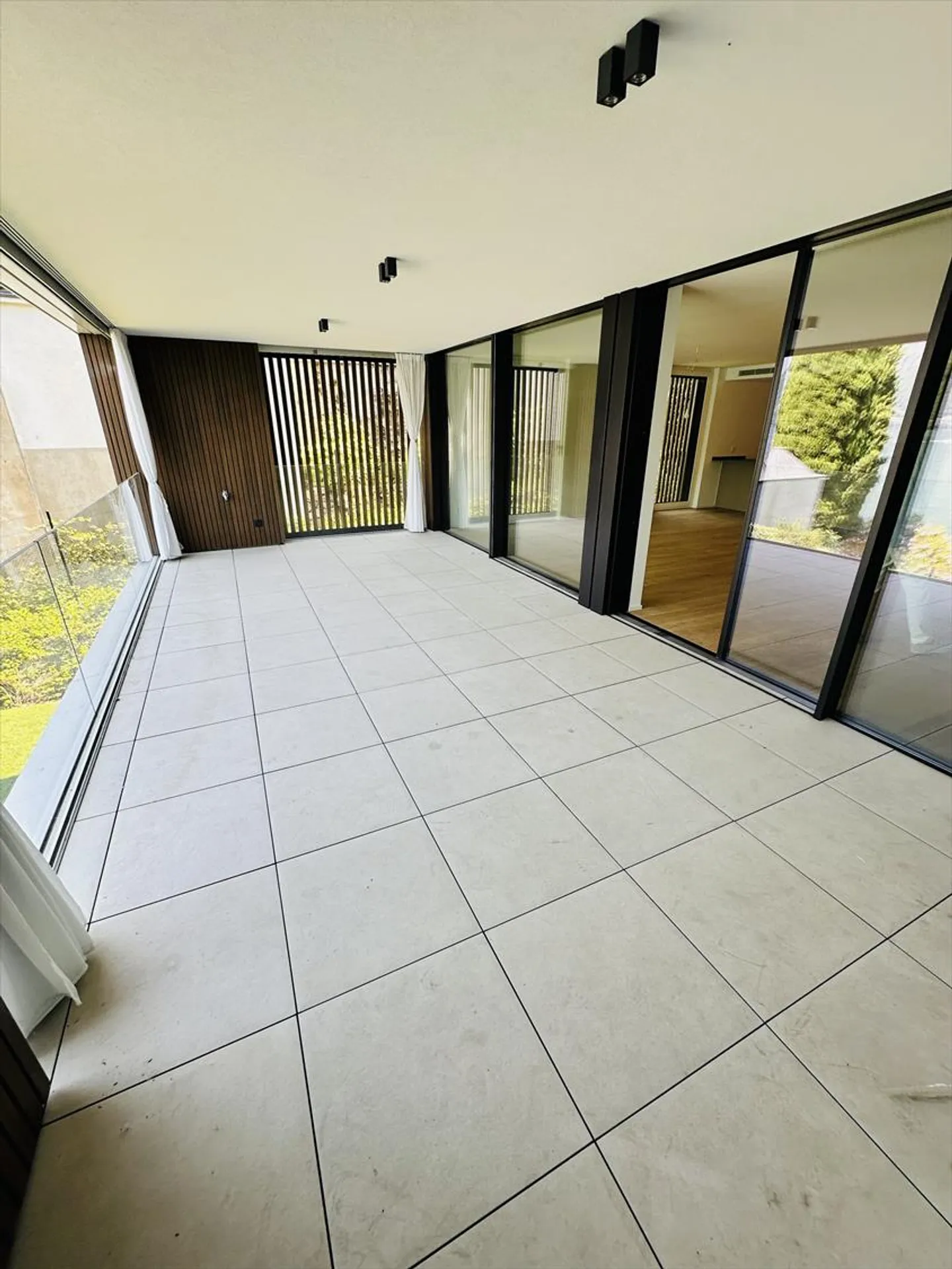 Luxury Apartment on Lake Lugano - Photo 7 of 9