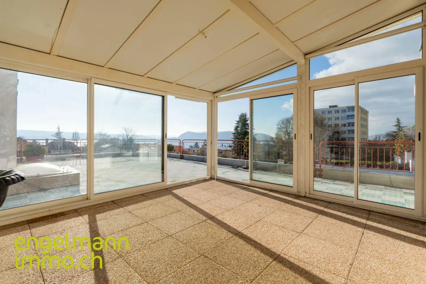 Appartamento duplex di 4.5 stanze con vista sul lago - Foto 5 di 16