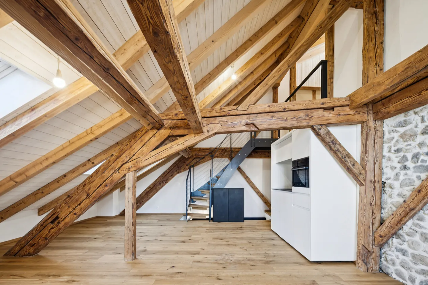 «Renoviertes Studio – Charme, Licht und Seeblick» - Foto 6 von 9