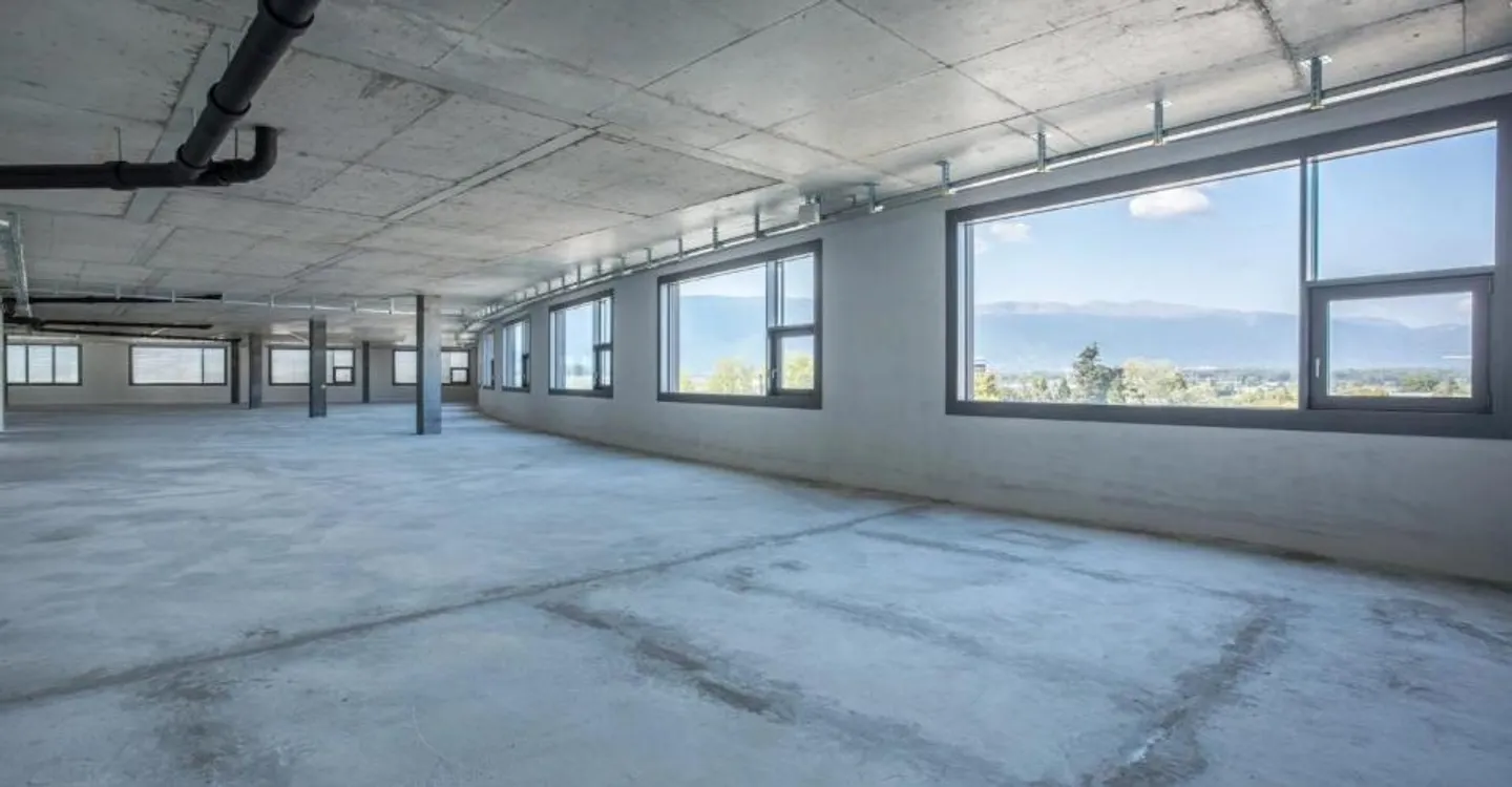 Espace de Bureau Spacieux - Photo 4 sur 9