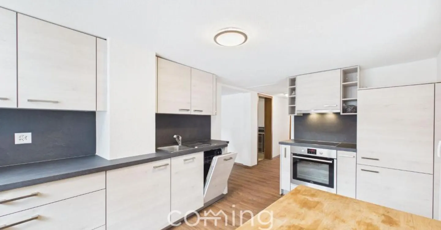 Vivre avec une vue de rêve à Saas-Balen - Charmant appartement de 4,5 pièces avec vue sur la montagne - Photo 2 sur 13