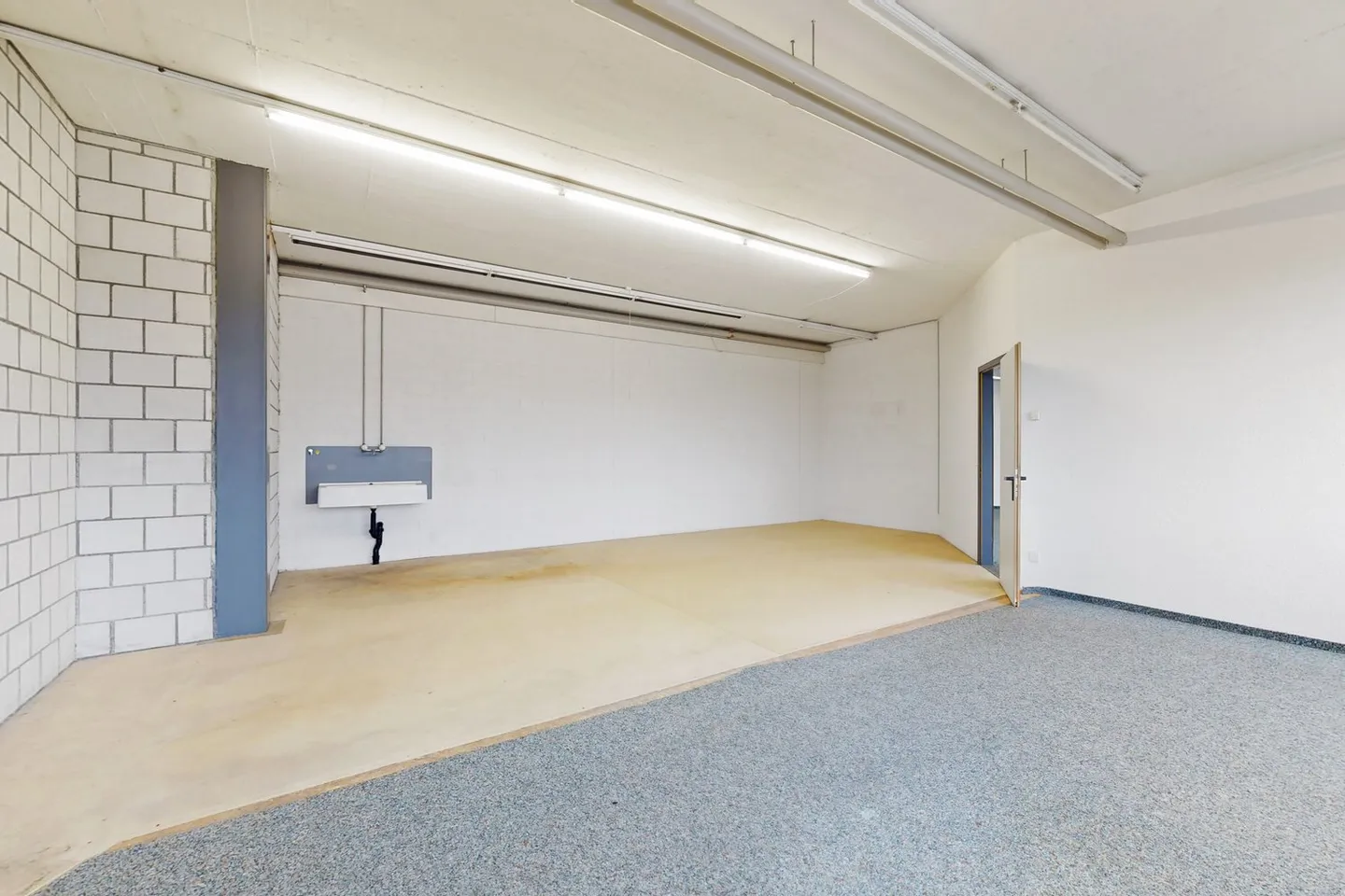 Office and commercial space - GO! Commercial building in Oberentfelden - 130m2 - Photo 4 of 13
