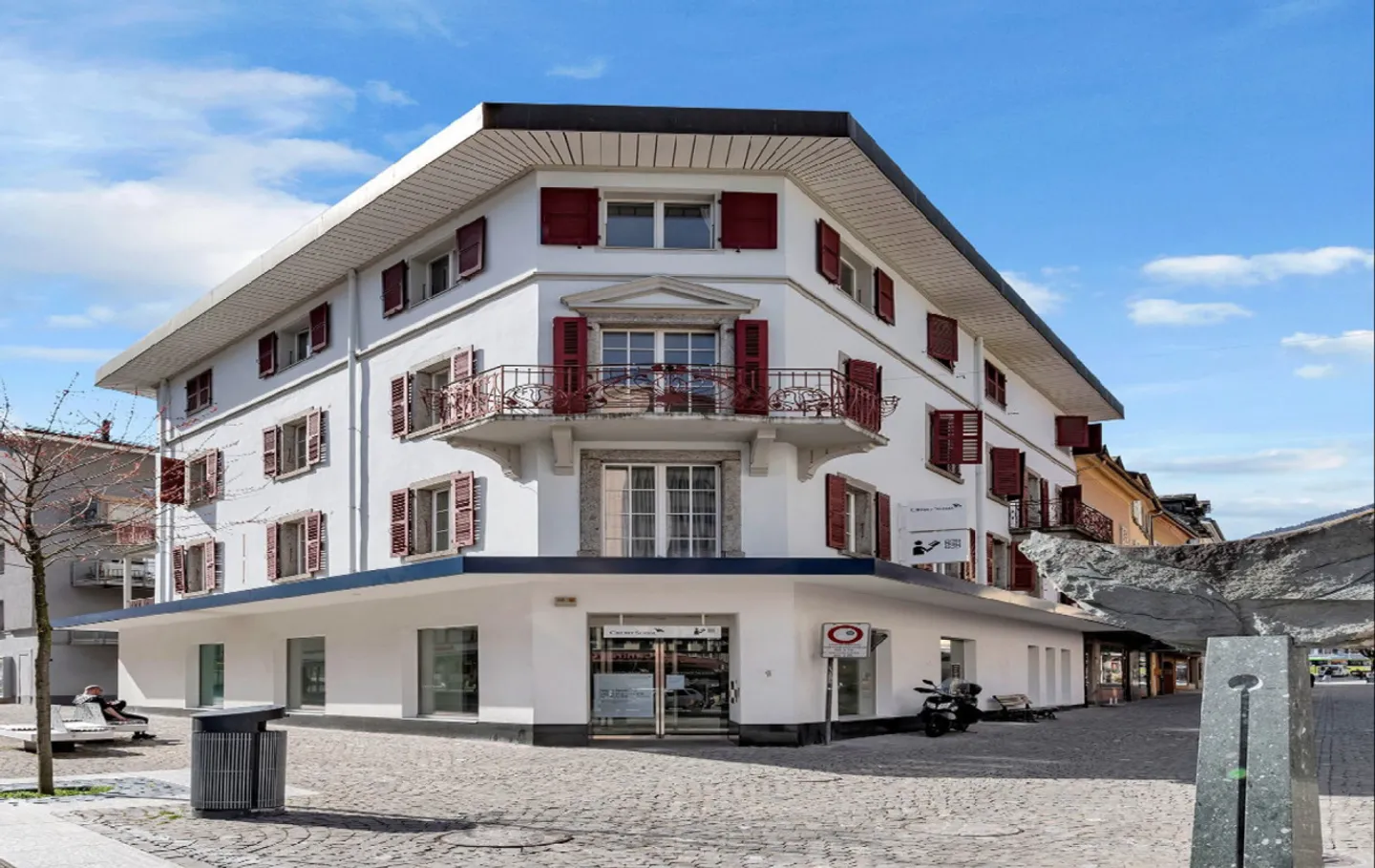 Edificio commerciale idealmente situato nel centro di Monthey. - Foto 1 di 8