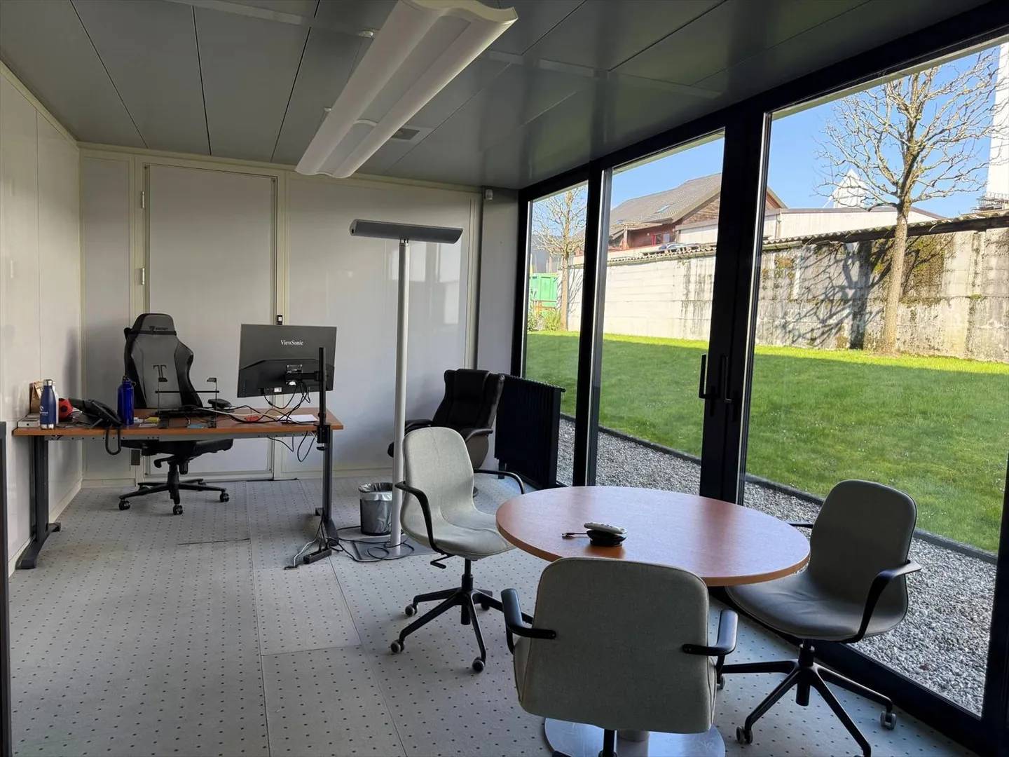 300m2 divisible office located in Terre Sainte - Photo 6 of 8