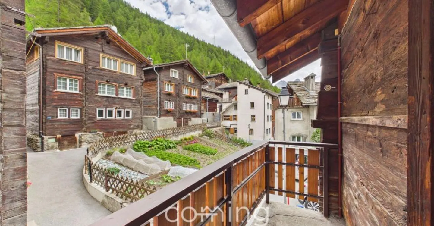 Vivre avec une vue de rêve à Saas-Balen - Charmant appartement de 4,5 pièces avec vue sur la montagne - Photo 12 sur 13