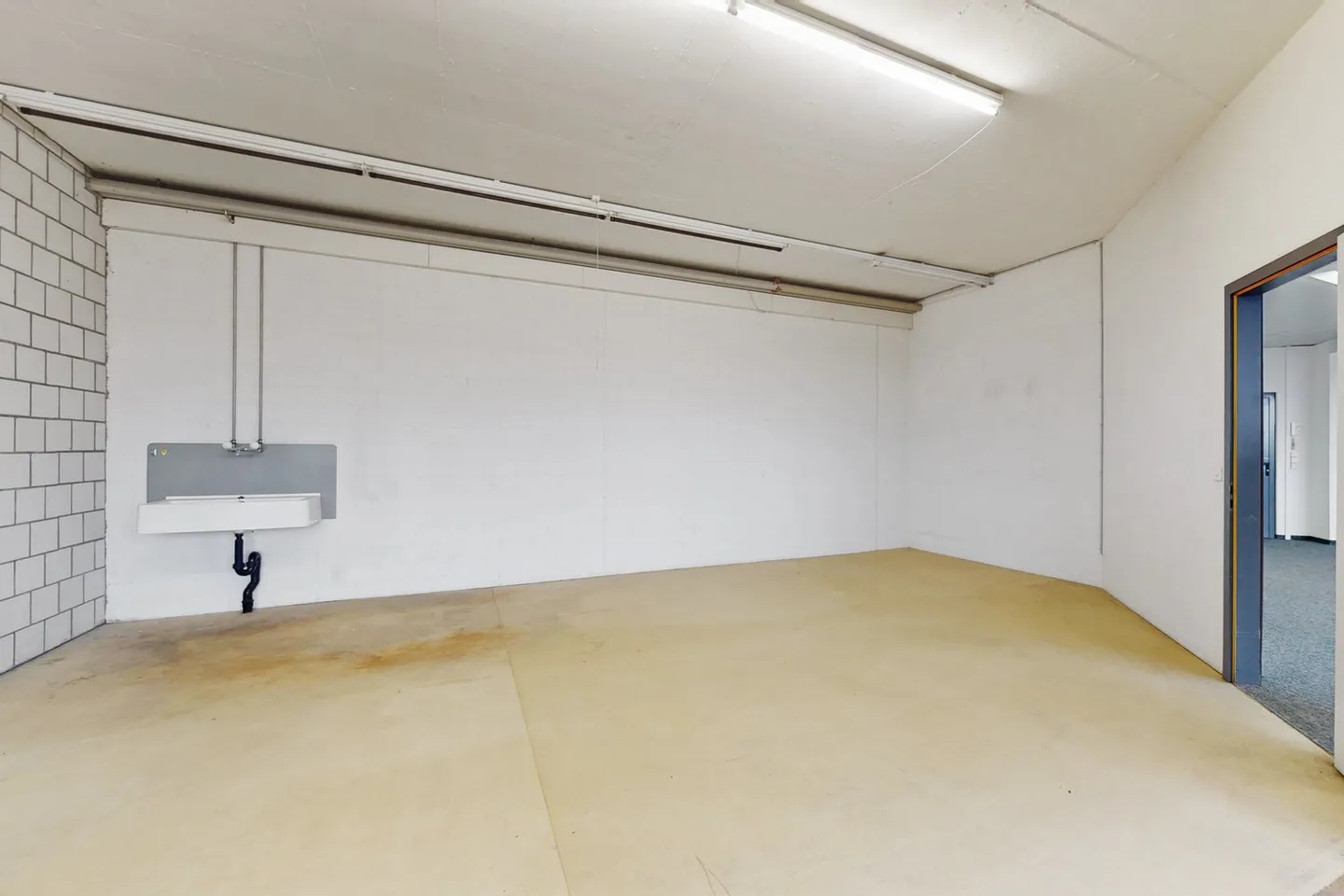 Office and commercial space - GO! Commercial building in Oberentfelden - 130m2 - Photo 6 of 13