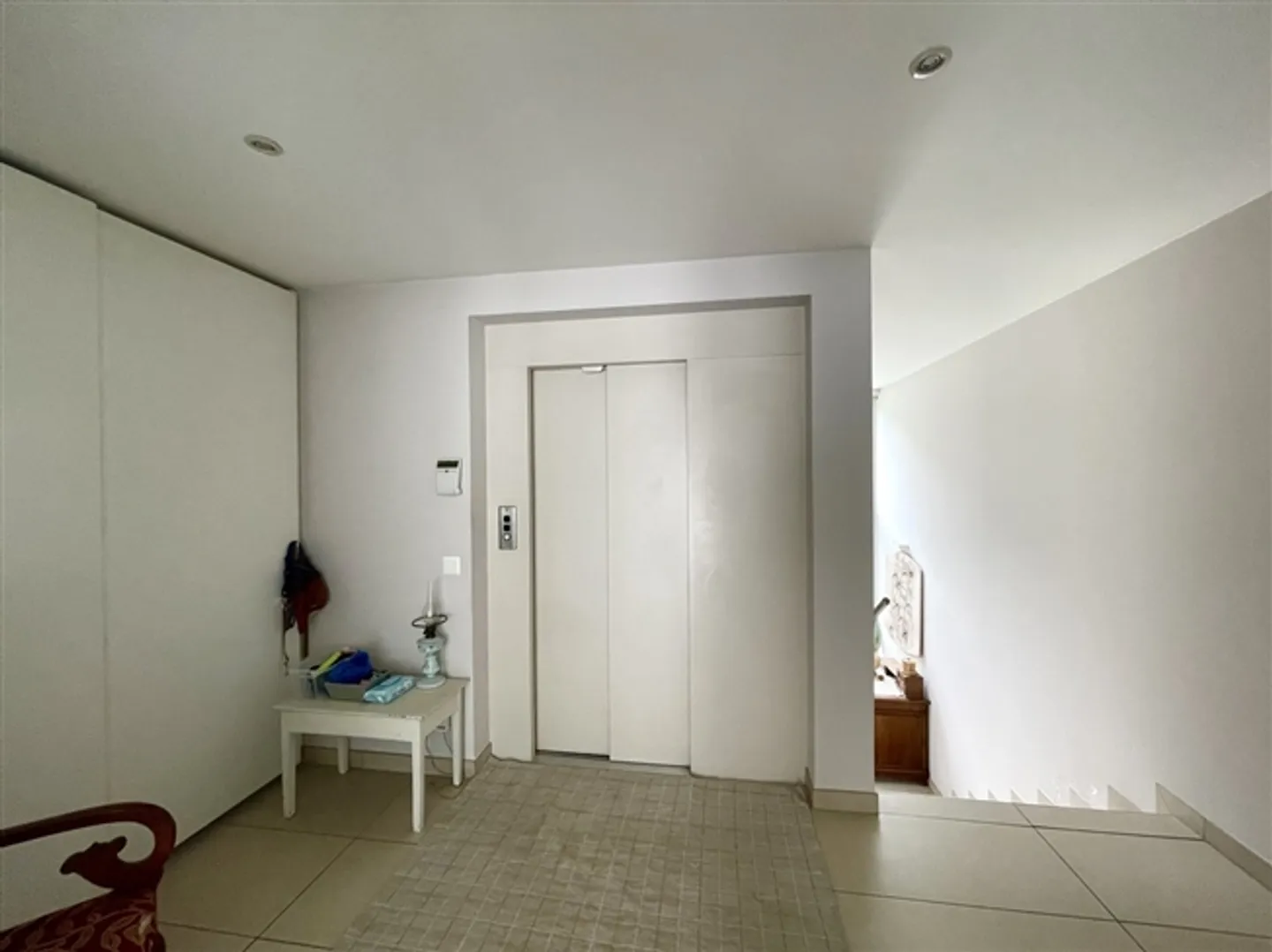 Elegant Penthouse with Guaranteed Privacy - Photo 7 of 20