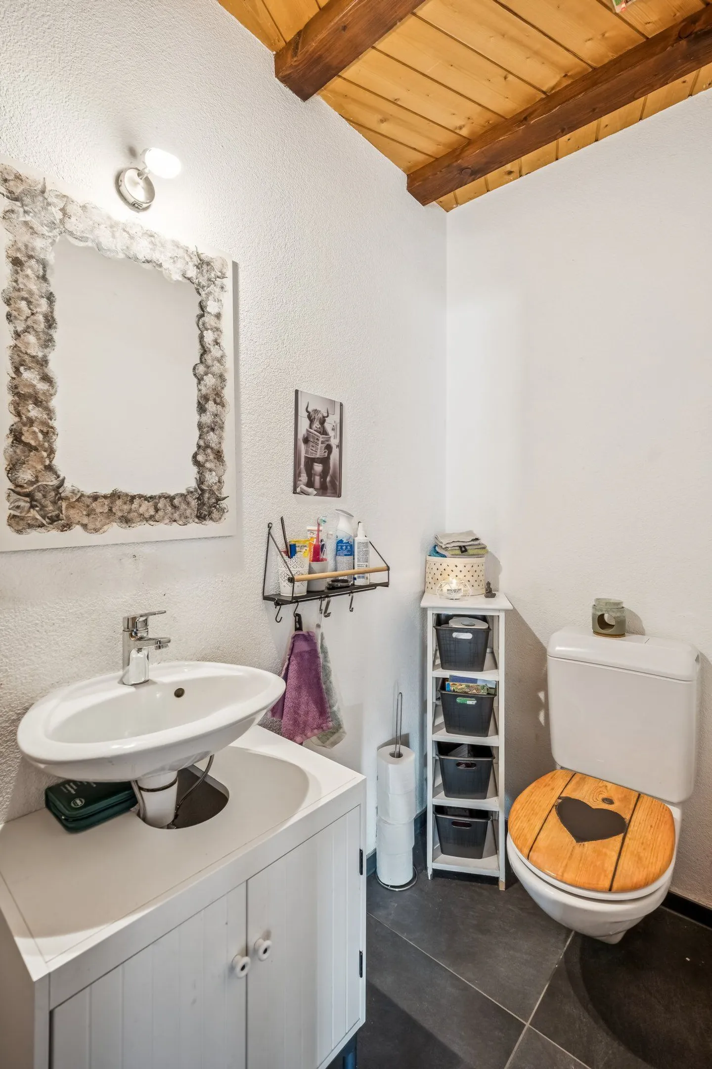 2-Family House - Photo 9 of 29