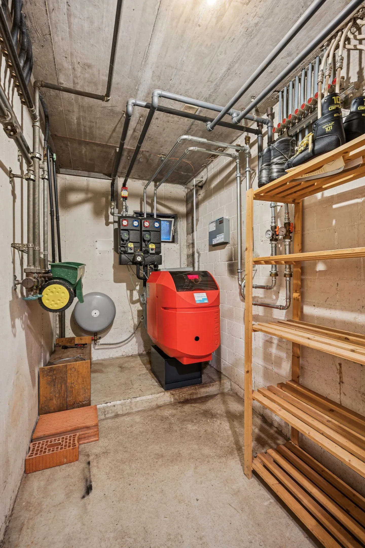 2-Family House - Photo 20 of 29