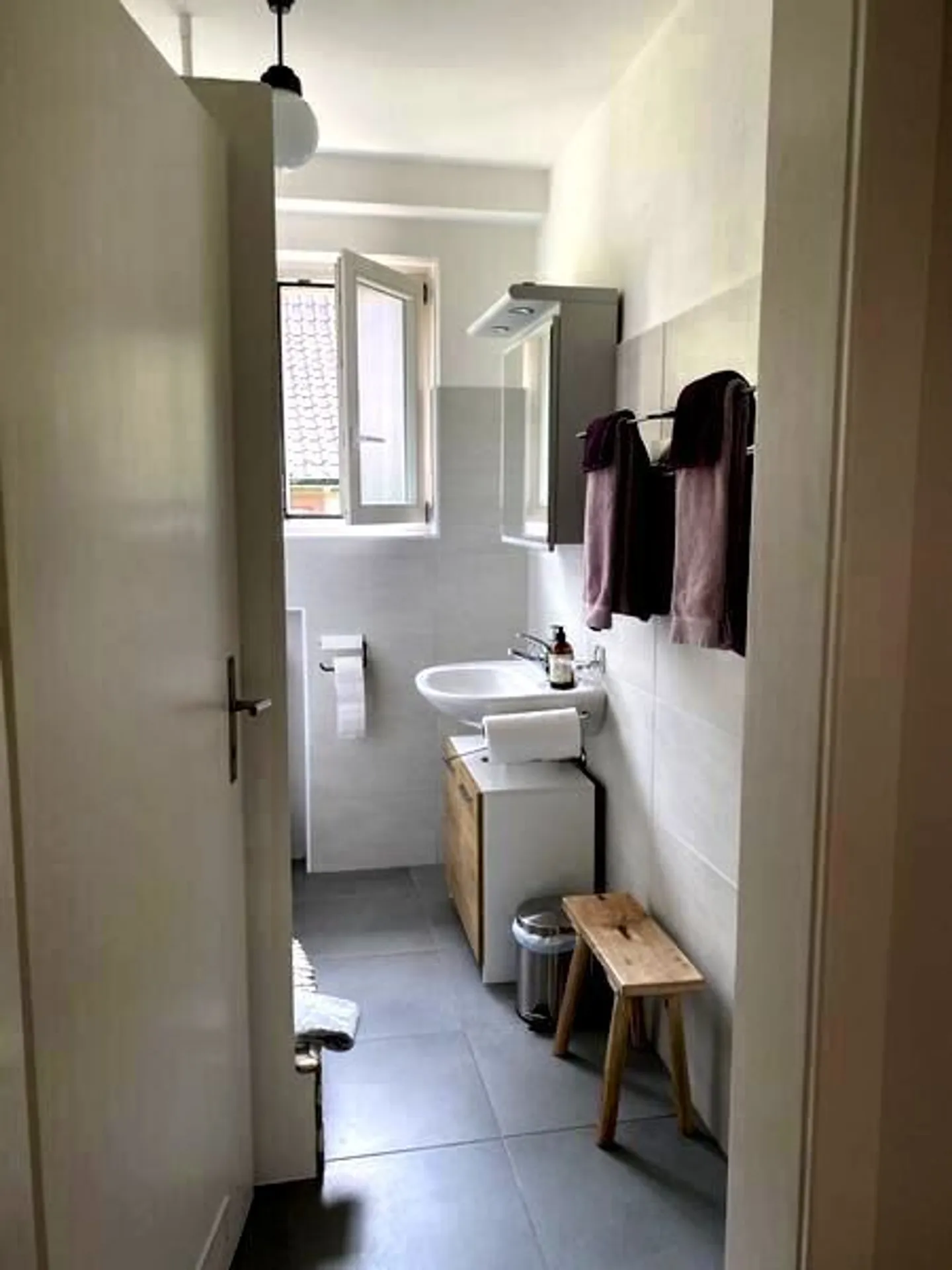 APPARTEMENT NON-FUMEUR À MUTTENZ (BL), MEUBLÉ - Photo 8 sur 10