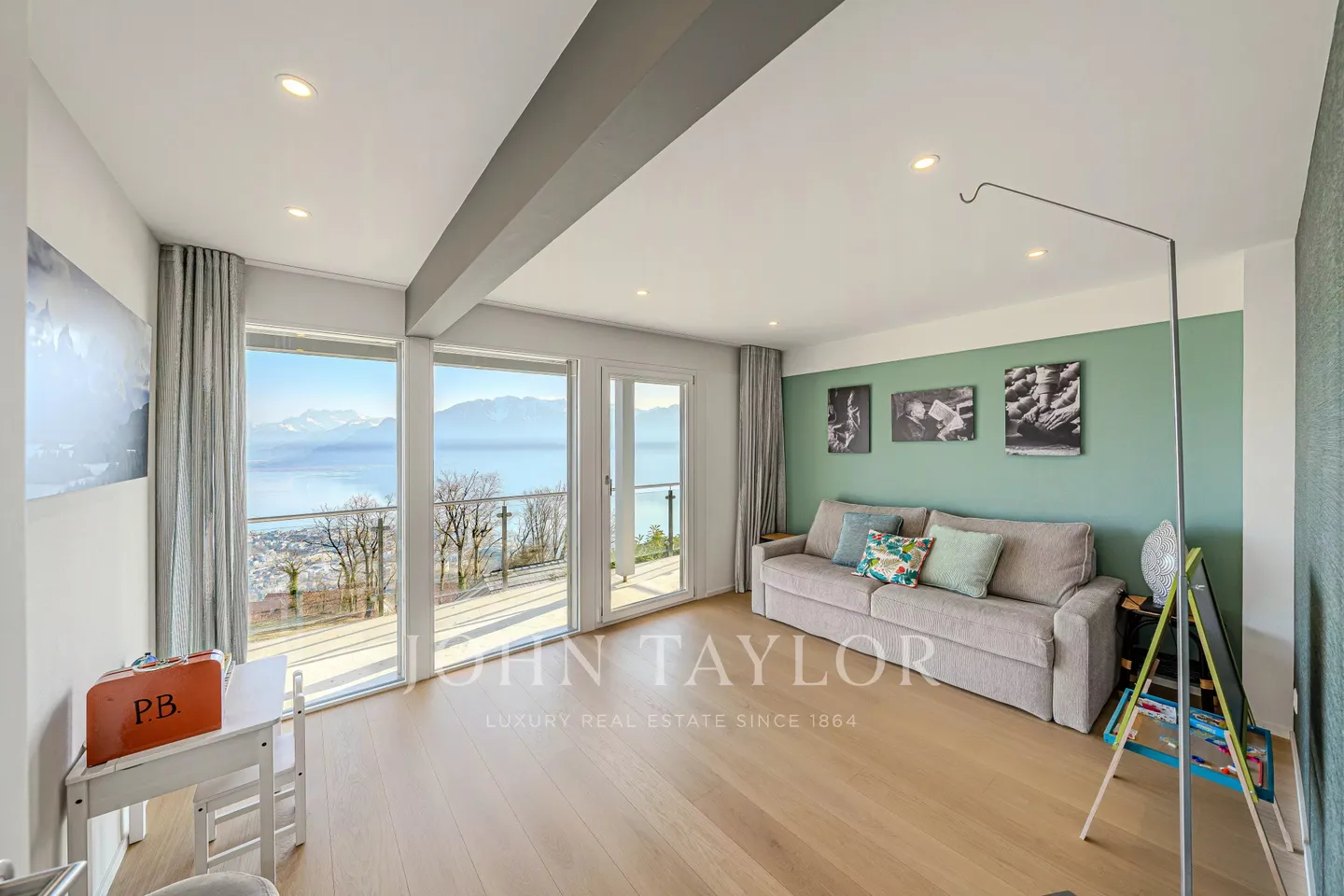 EXCLUSIVITY: Modern Villa with Panoramic Lake and Alpine Views - Photo 8 of 11