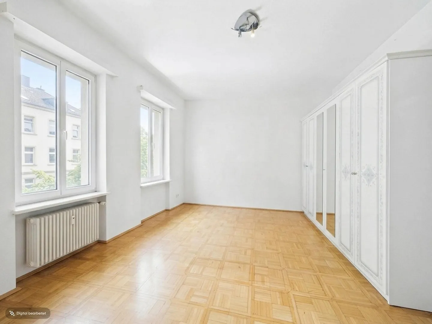 Charming, centrally located multi-family house with practical garden - Photo 7 of 14
