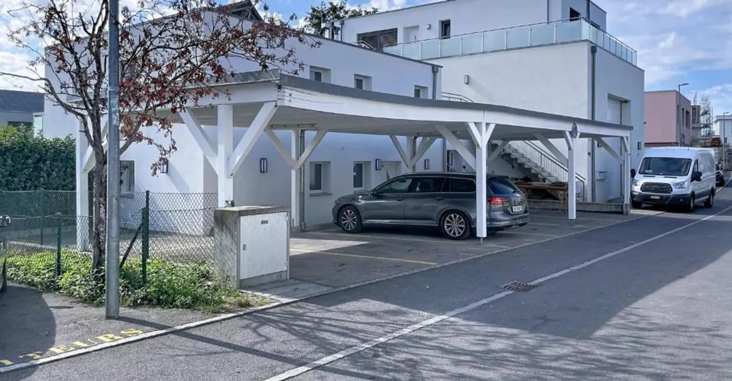 Spaziosa villa di 5,5 stanze con terrazza e giardino - Foto 1 di 12