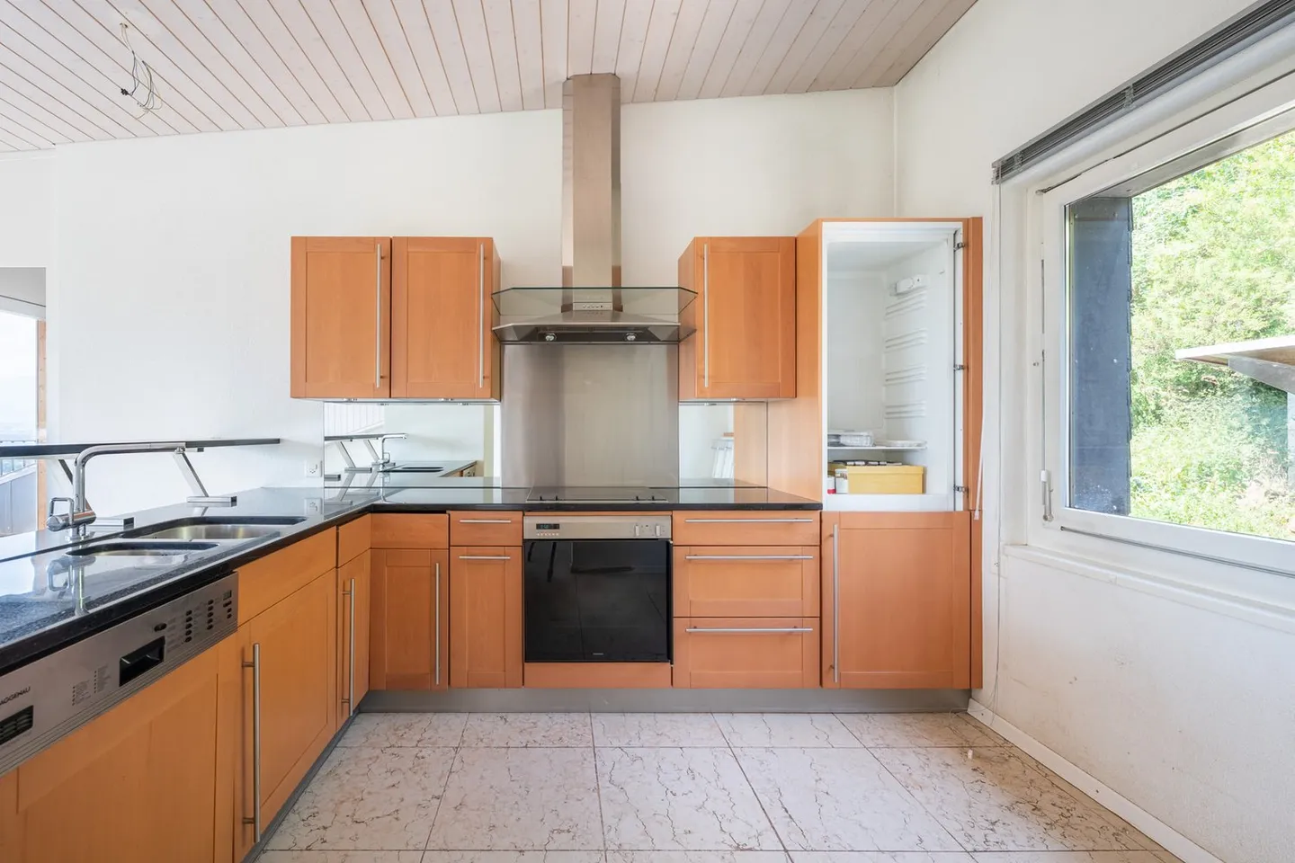 Casa unifamiliare con grande appartamento al Brändlisberg - Foto 19 di 37