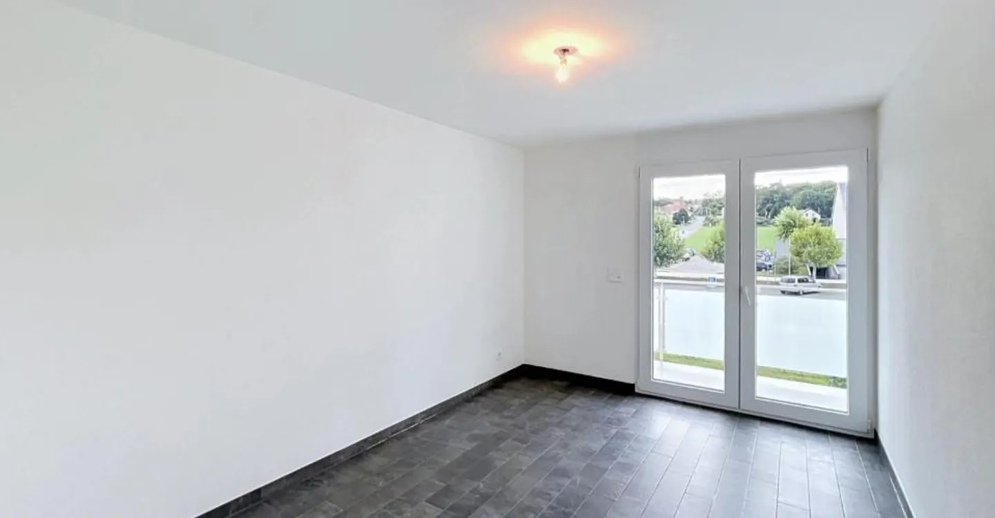 Spaziosa villa di 5,5 stanze con terrazza e giardino - Foto 11 di 12