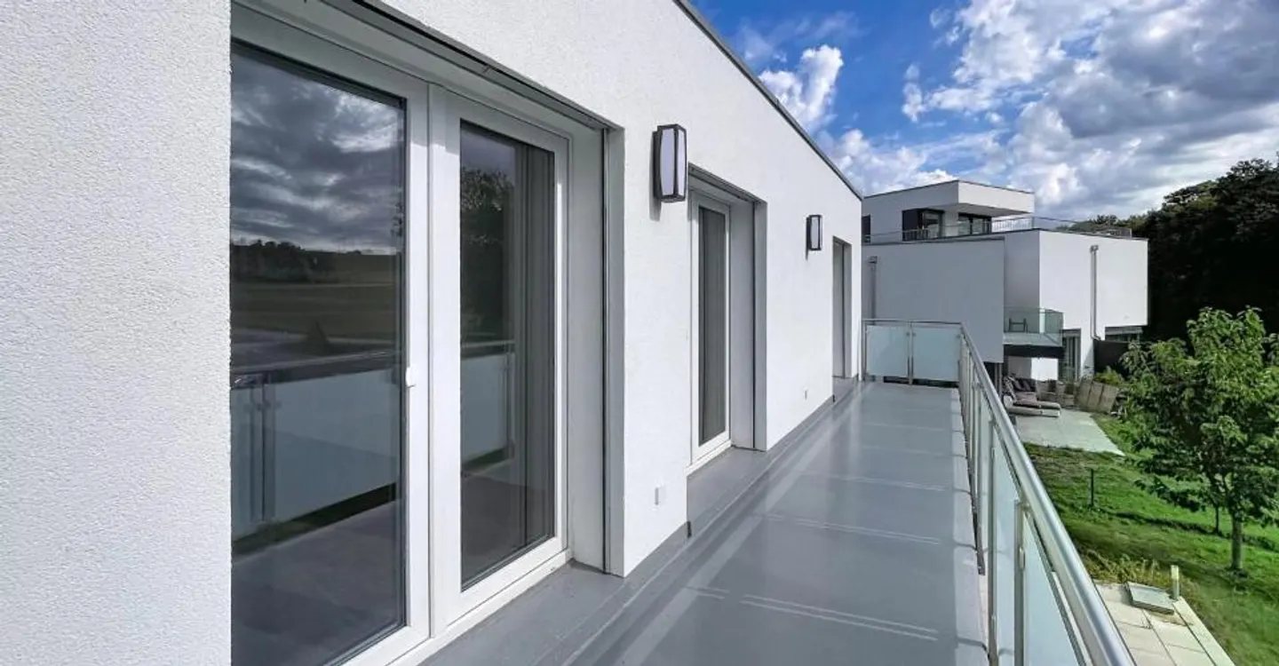 Spaziosa villa di 5,5 stanze con terrazza e giardino - Foto 12 di 12