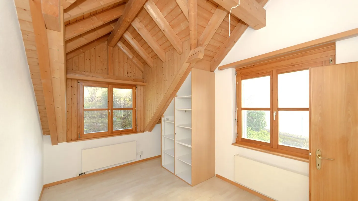 Casa unifamiliare indipendente con piscina, giardino d'inverno, sauna, ecc. in una posizione panoramica - Foto 15 di 20