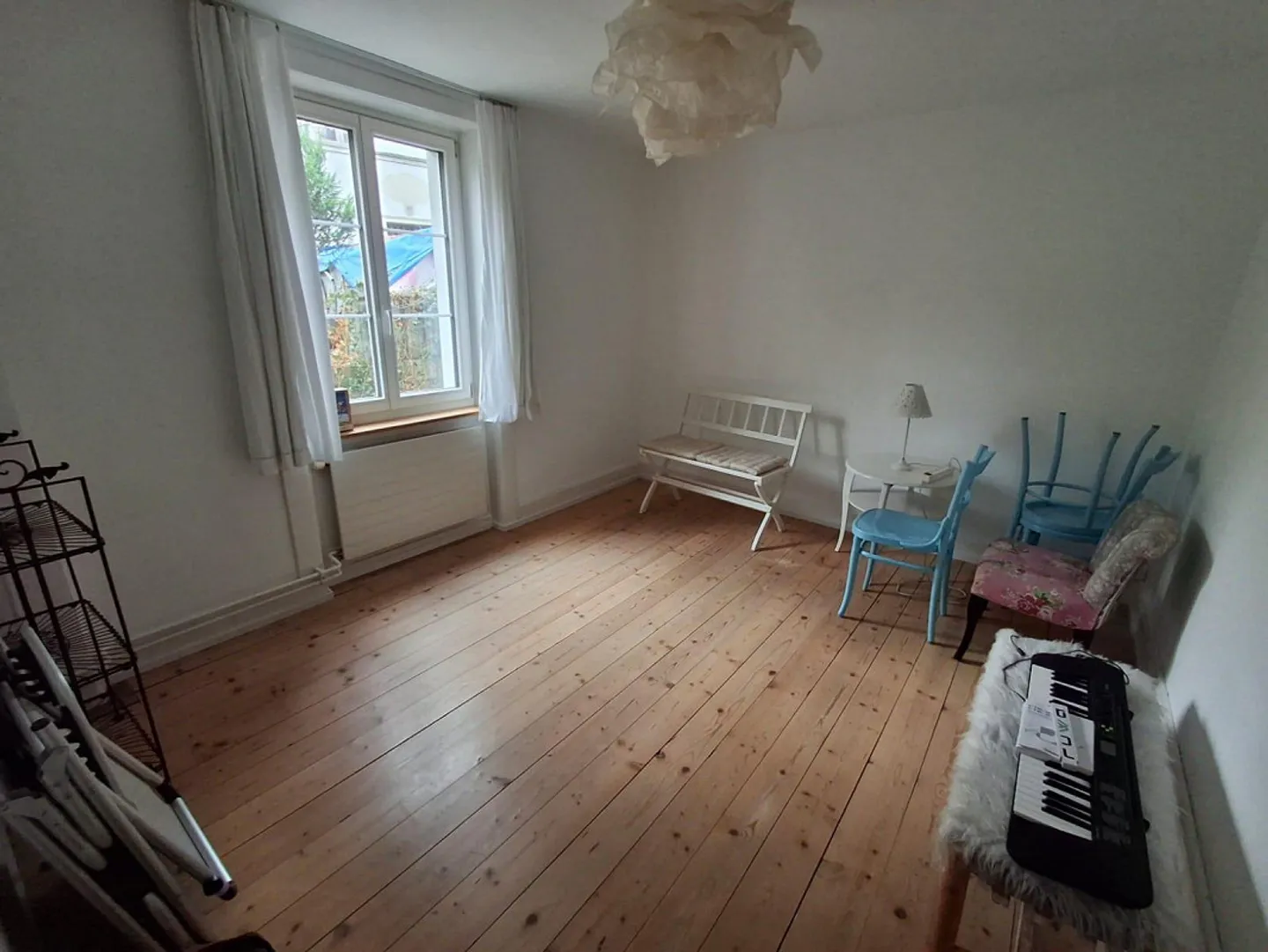 4.5-Room Old Building Apartment with Lake View in Horgen - Photo 4 of 10