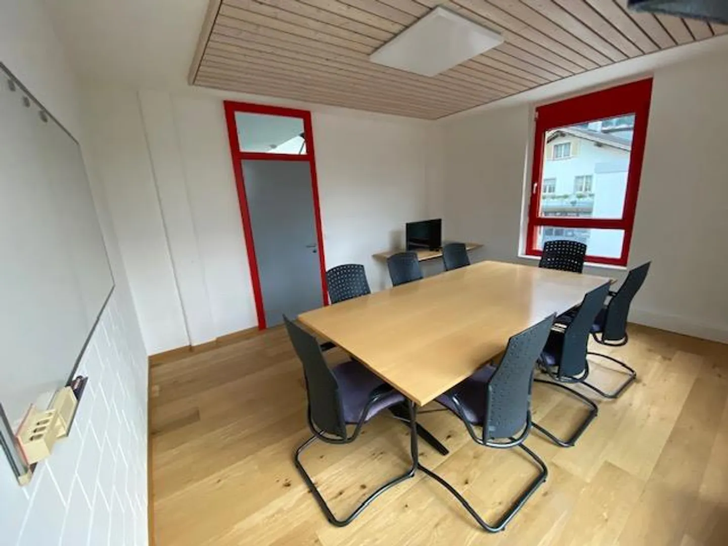 Ufficio luminoso - Foto 1 di 2