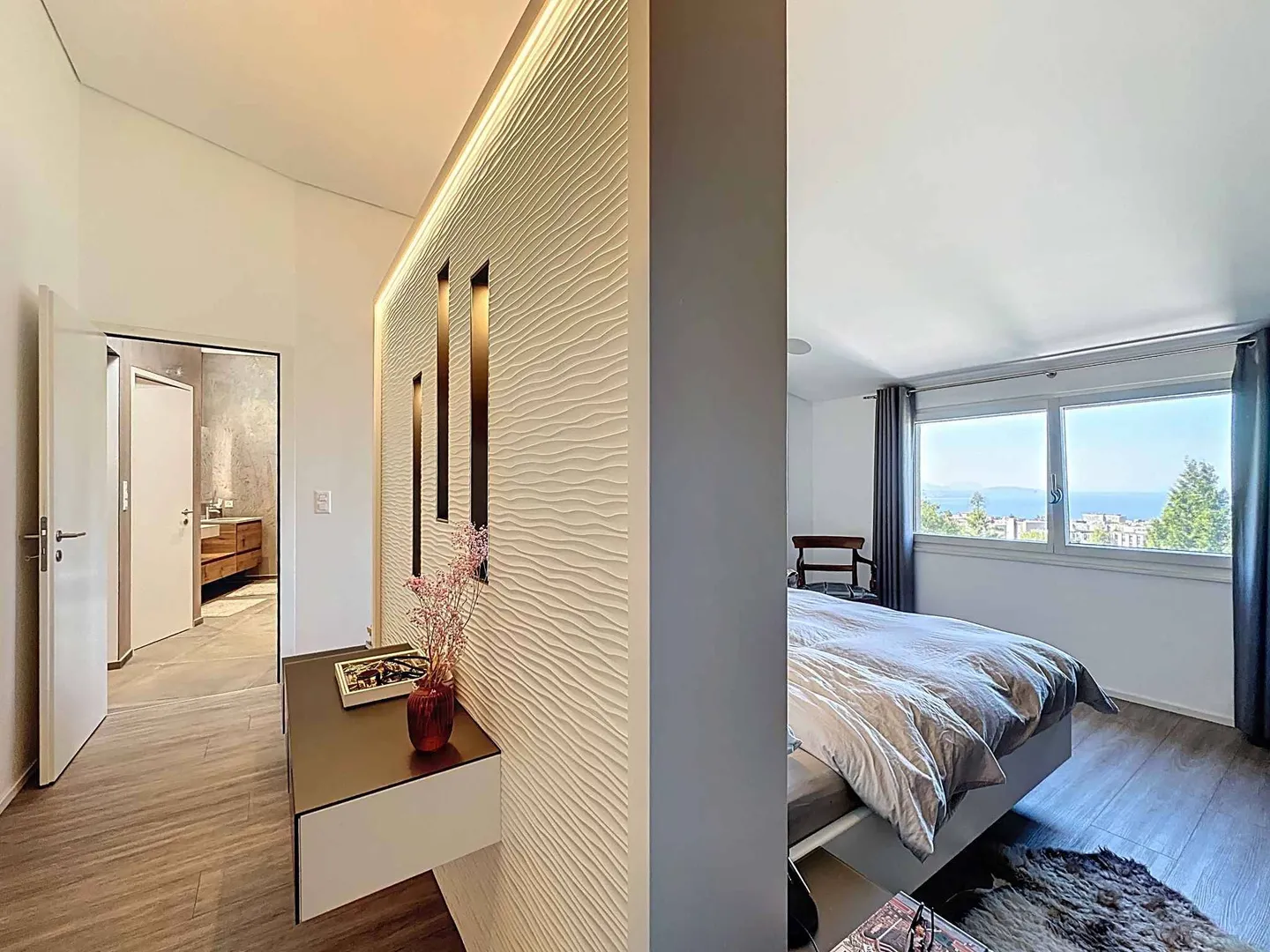 Moderne Villa mit Seeblick - Foto 7 von 13