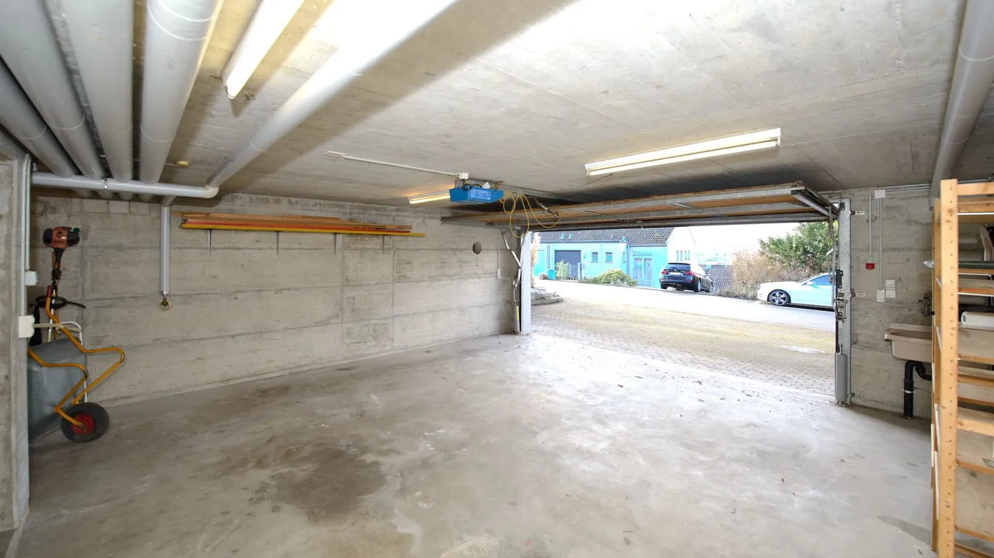 Casa unifamiliare indipendente con piscina, giardino d'inverno, sauna, ecc. in una posizione panoramica - Foto 20 di 20