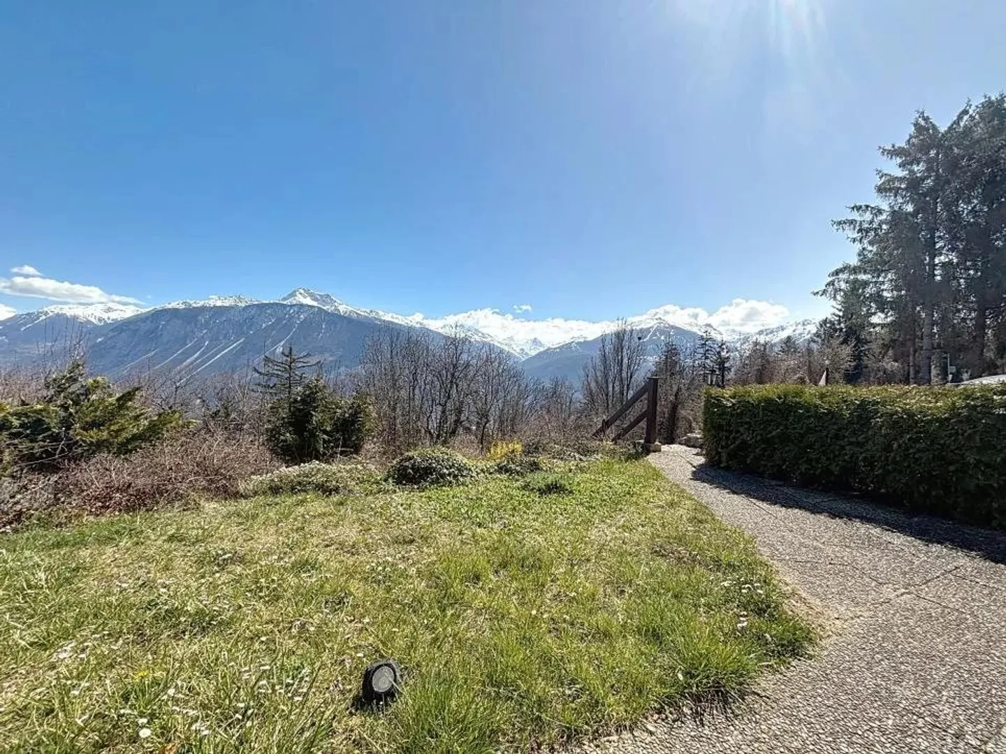 Chalet en rangée charmant avec vue et ensoleillement exceptionnel - Photo 12 sur 13