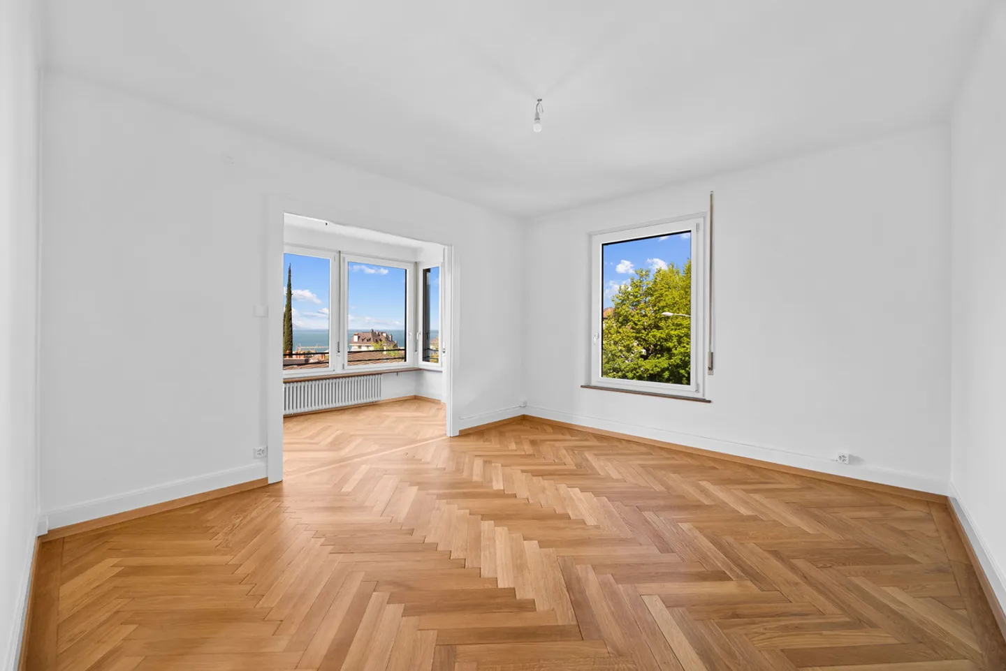 Wohnung mit außergewöhnlichem Blick und Charme - Foto 3 von 13