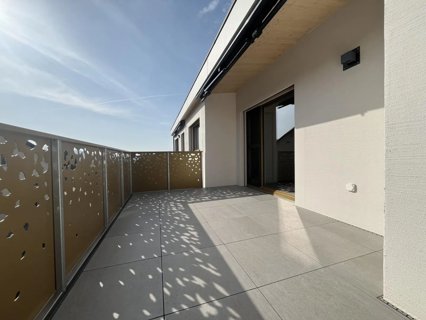 3.5 Room Apartment - Photo 2 of 13