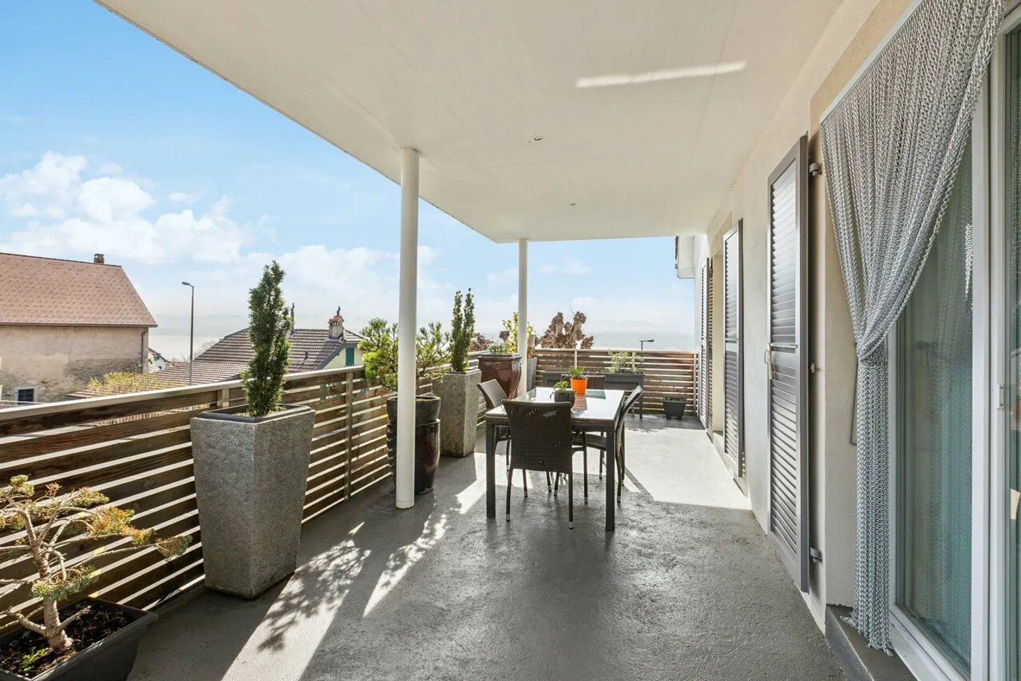 Magnificent renovated barn with 3 apartments! - Photo 1 of 6
