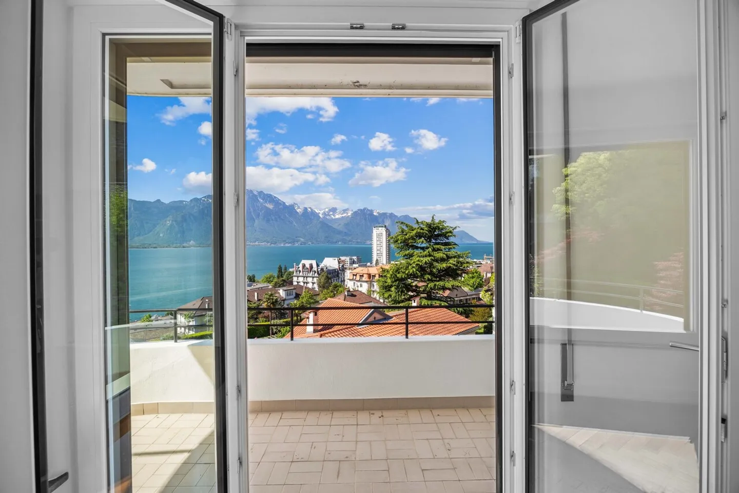 Wohnung mit außergewöhnlichem Blick und Charme - Foto 11 von 13