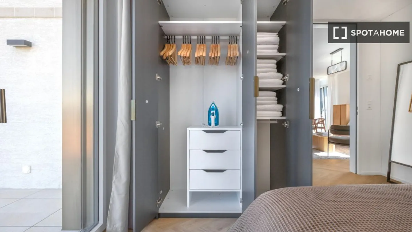 Discover, visit, and rent your new home online with complete confidence. - Photo 10 of 15