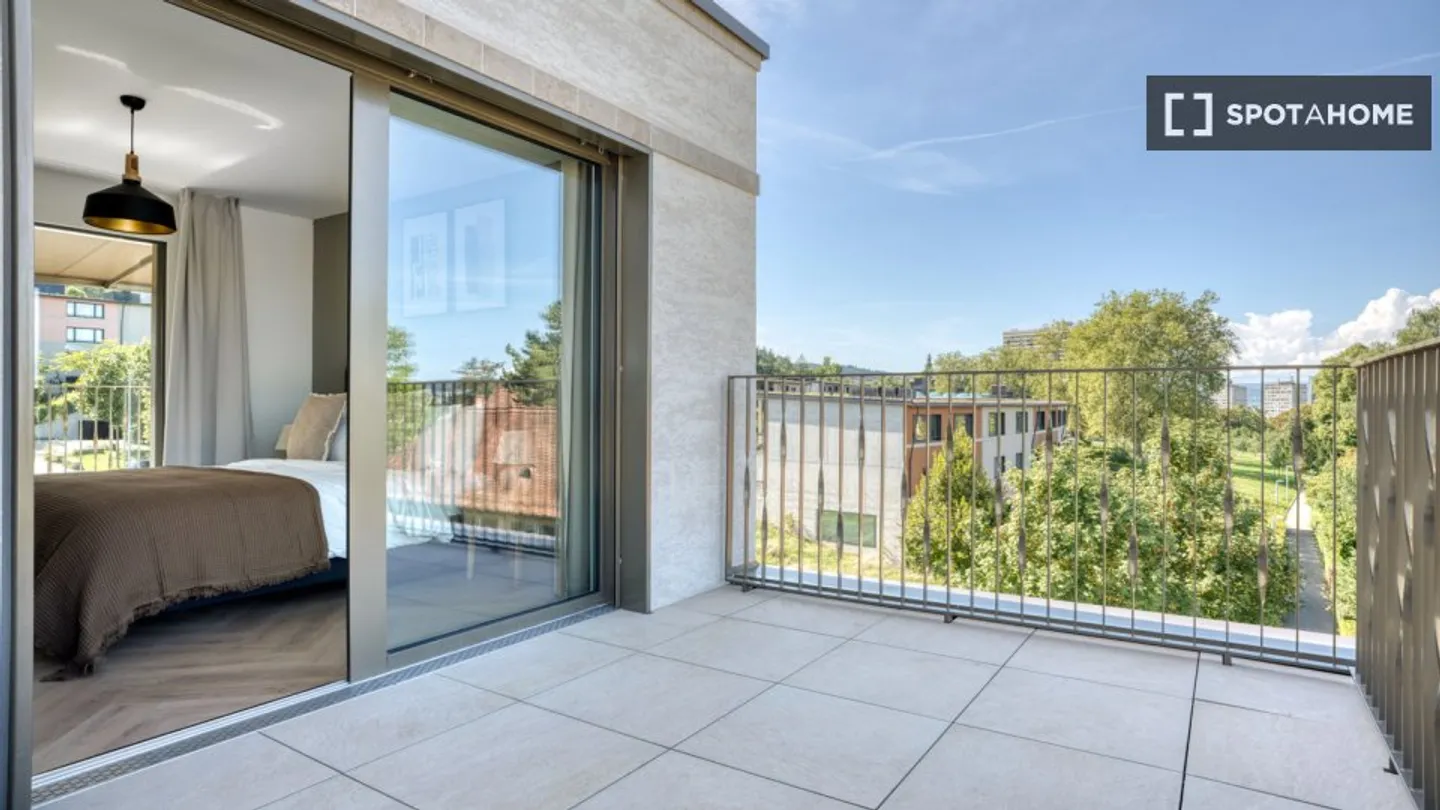 Discover, visit, and rent your new home online with complete confidence. - Photo 14 of 15