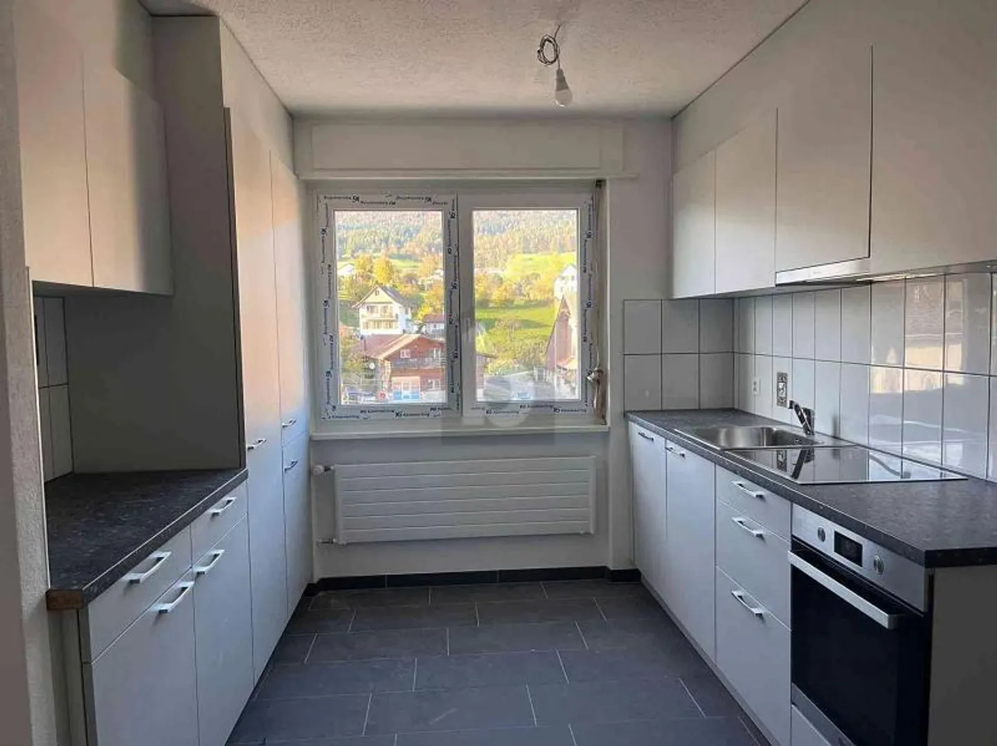 SPAZIOSO E MODERNO - Foto 3 di 5