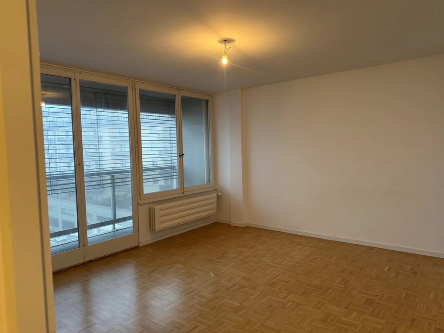 For rent 2.5 rooms on Rue de Genève in Lausanne - Photo 2 of 3