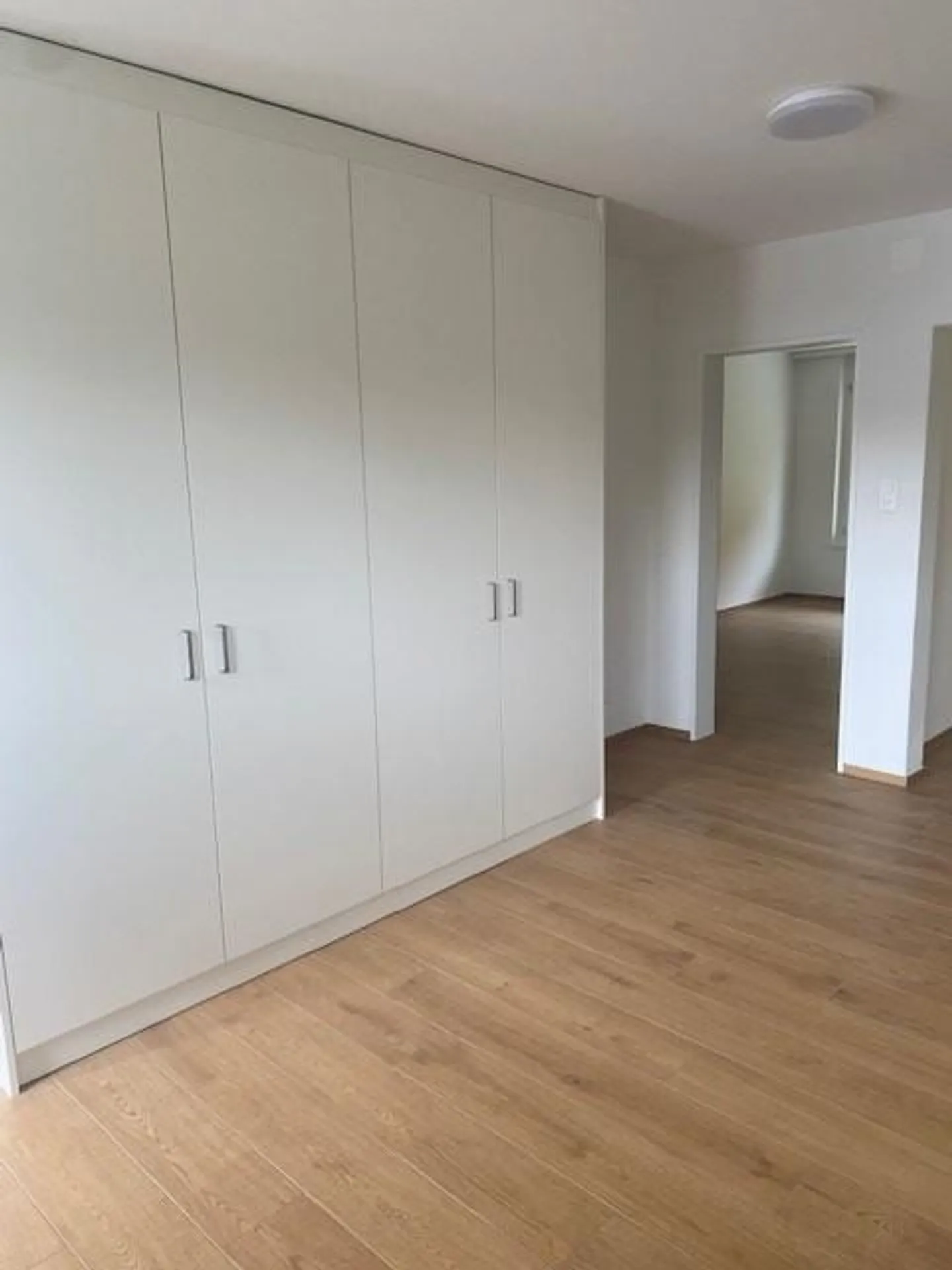 renovierte 2.5 Zimmerwohnung, 2. OG mitte links, Objekt 1023 - Foto 4 von 8