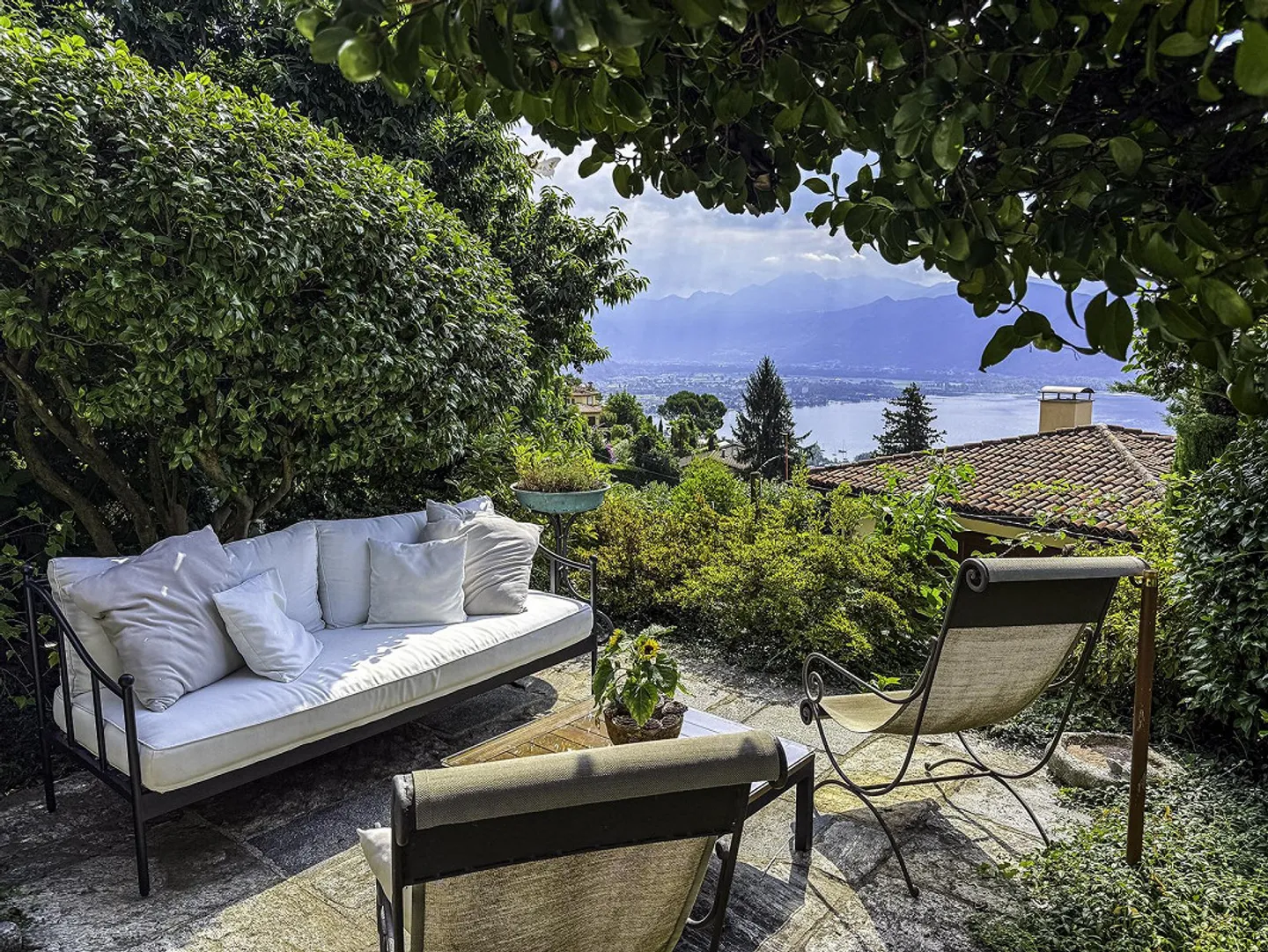 Proprietà Incantevole a Paradieswinkel sul Lago Maggiore - Foto 1 di 30