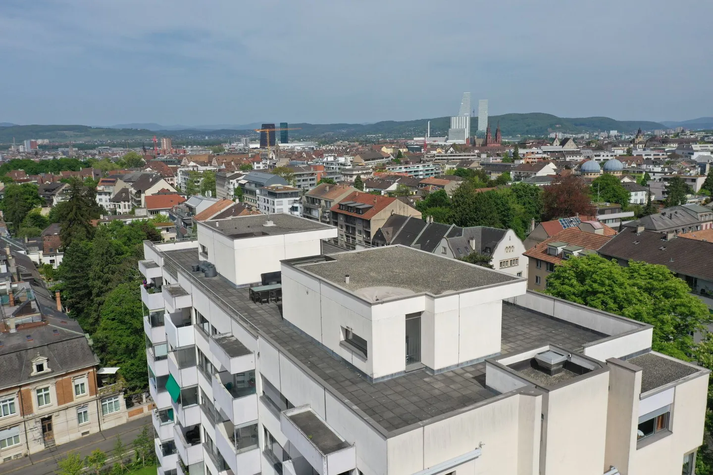 STUDIO APARTMENT IN ATTRACTIVE AND CENTRAL LOCATION - Photo 3 of 7