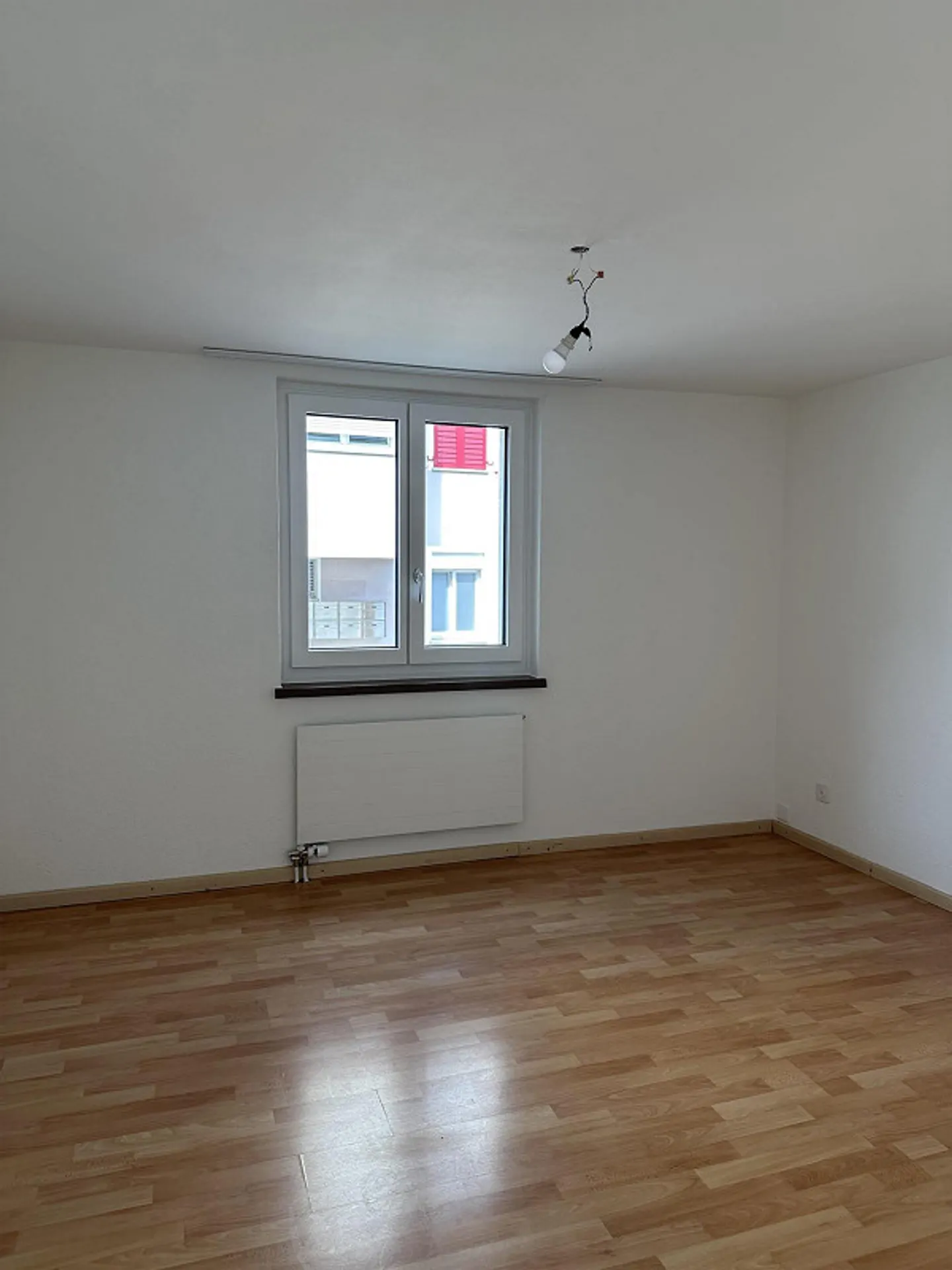 Moderne 3.5 Zimmer Wohnung - Foto 9 von 15