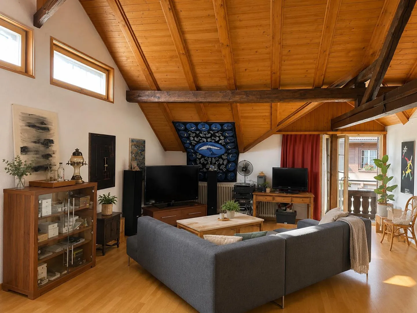 Historical Residential and Commercial Building in the Heart of Schwarzenburg - Photo 15 of 18