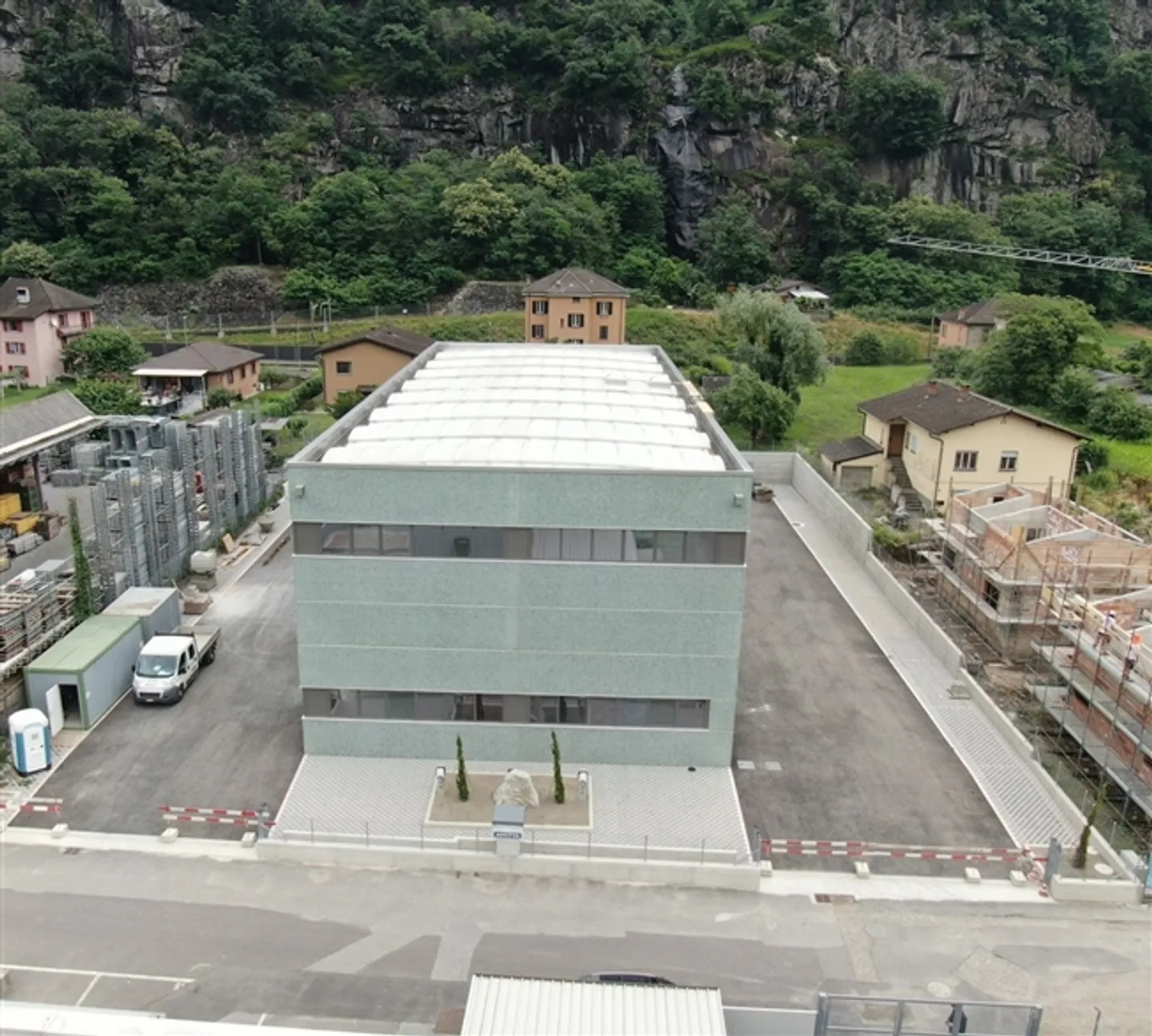 NEWLY BUILT SHED FOR RENT IN CRESCIANO - Photo 6 of 9