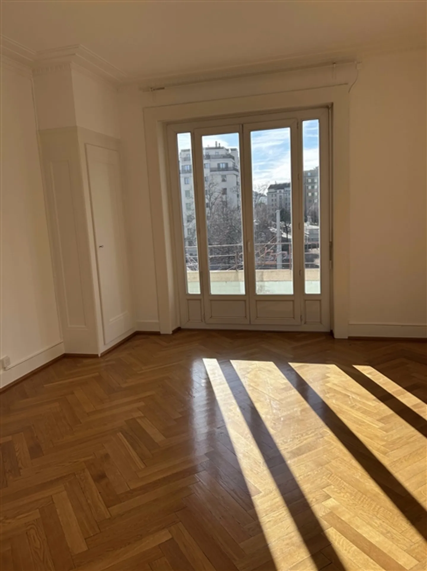 «Prestigeträchtige 6,5-Zimmer-Wohnung – In der Nähe der UN, in der Nähe des Sees» - Foto 2 von 7