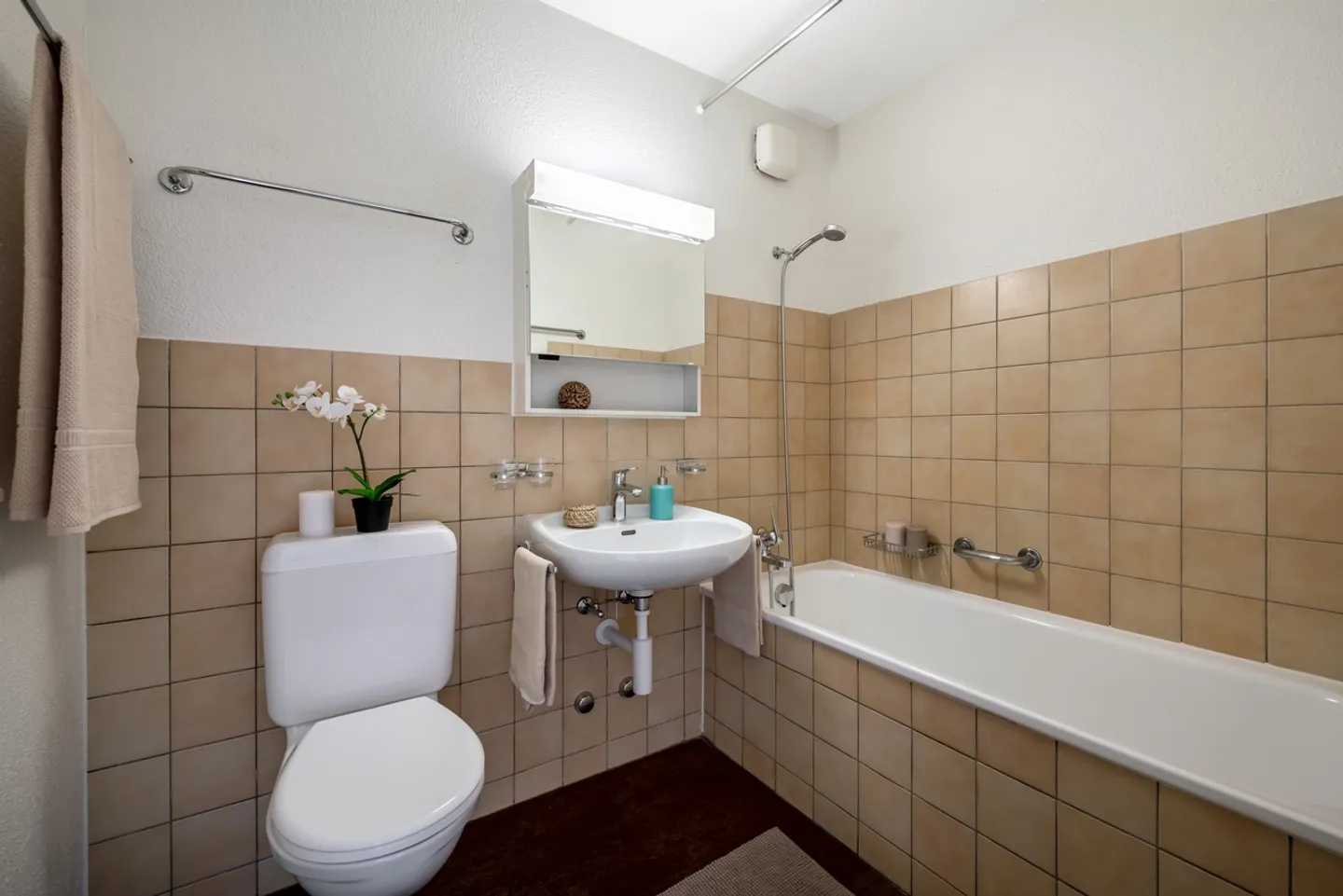 Ansprechende Wohnung in zentraler Lage - Foto 7 von 8