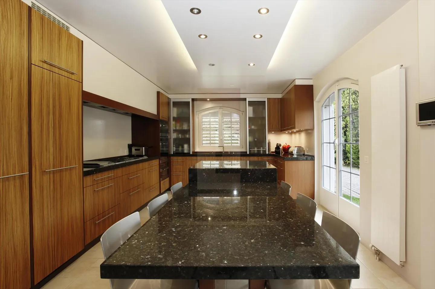 Schönes Familienhaus mit Pool und Nebengebäude - Foto 4 von 13